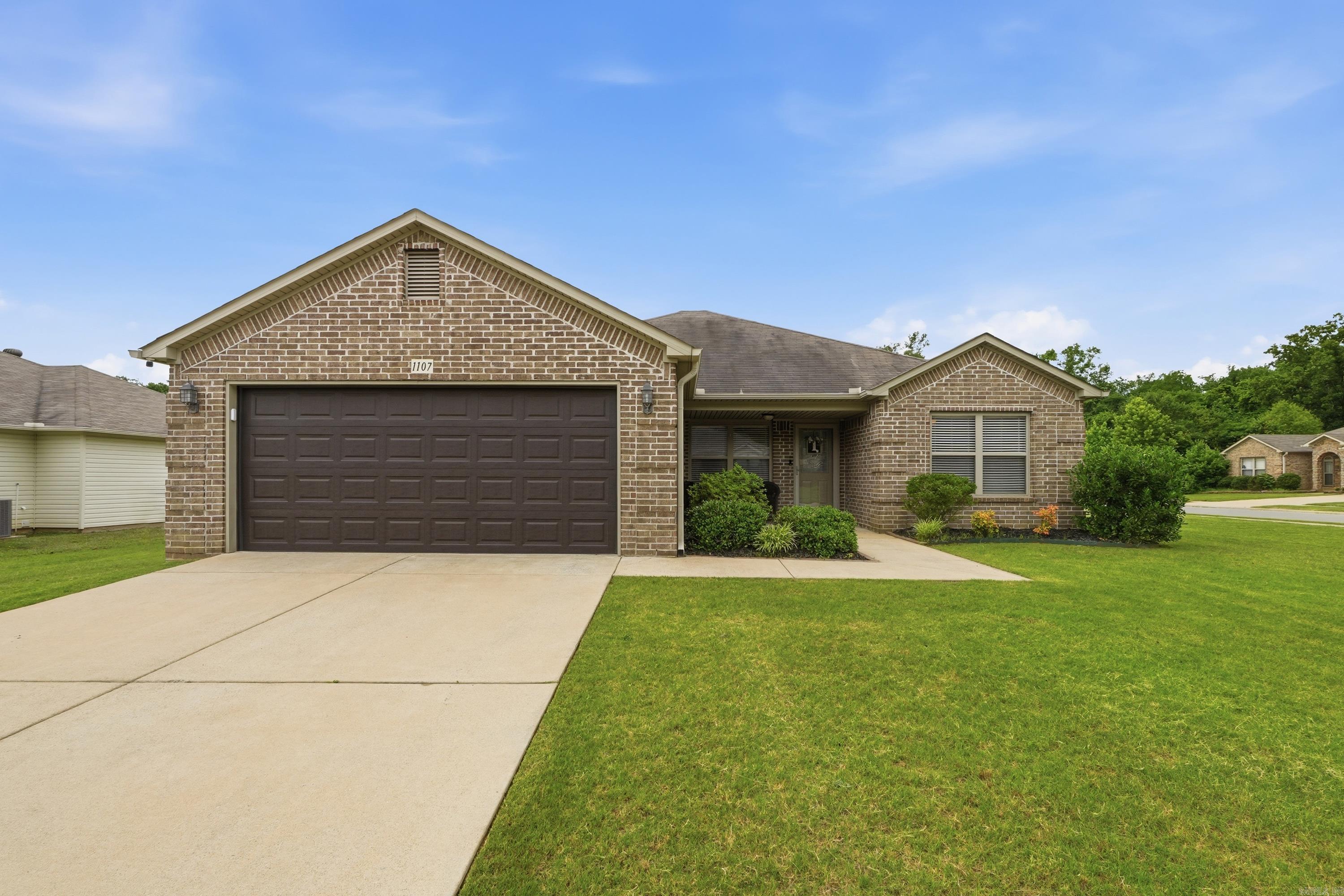 1107 Crossing Loop