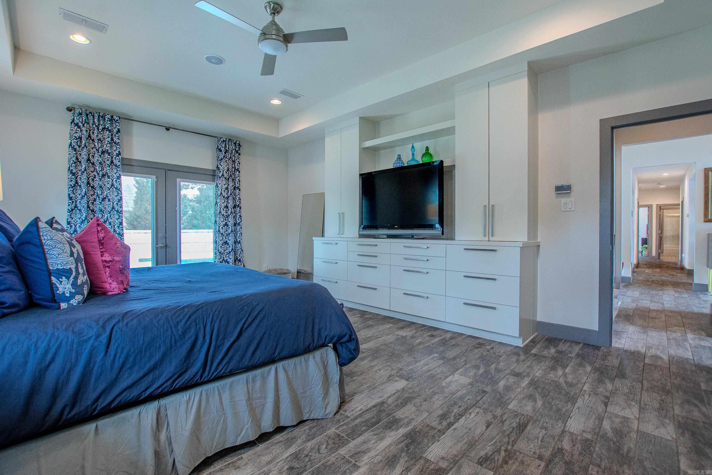 15 Cypress Lake Ct