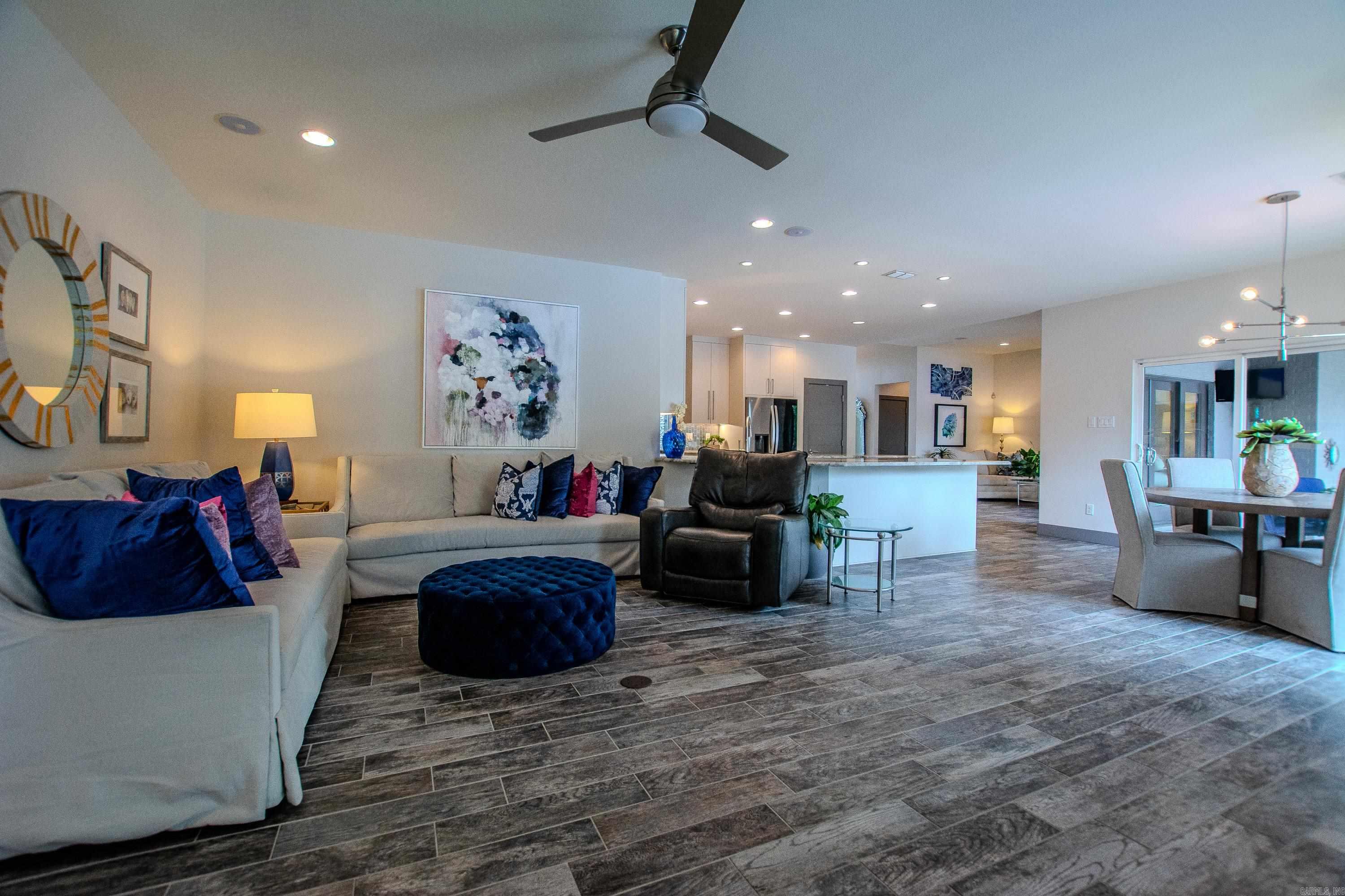 15 Cypress Lake Ct