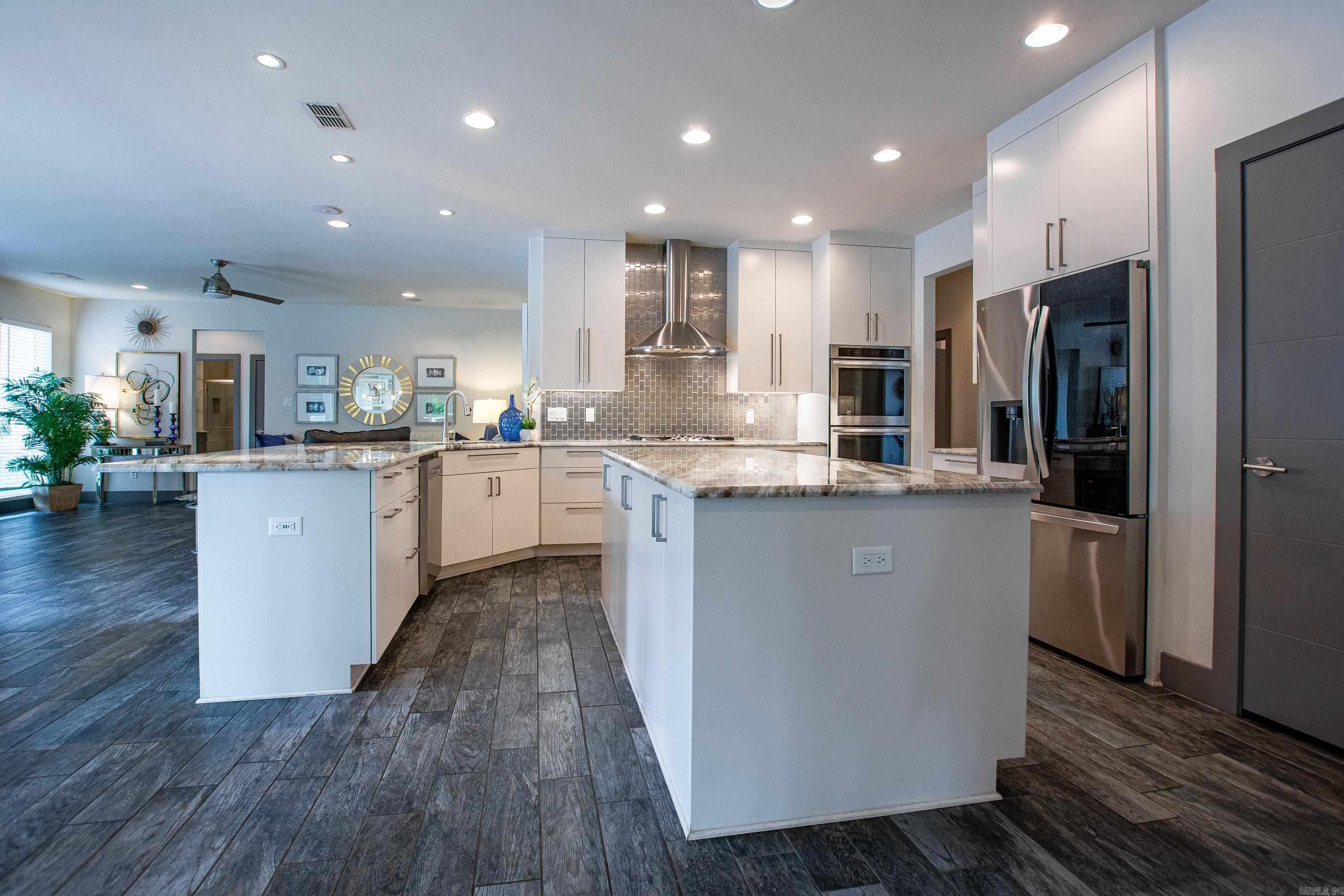 15 Cypress Lake Ct