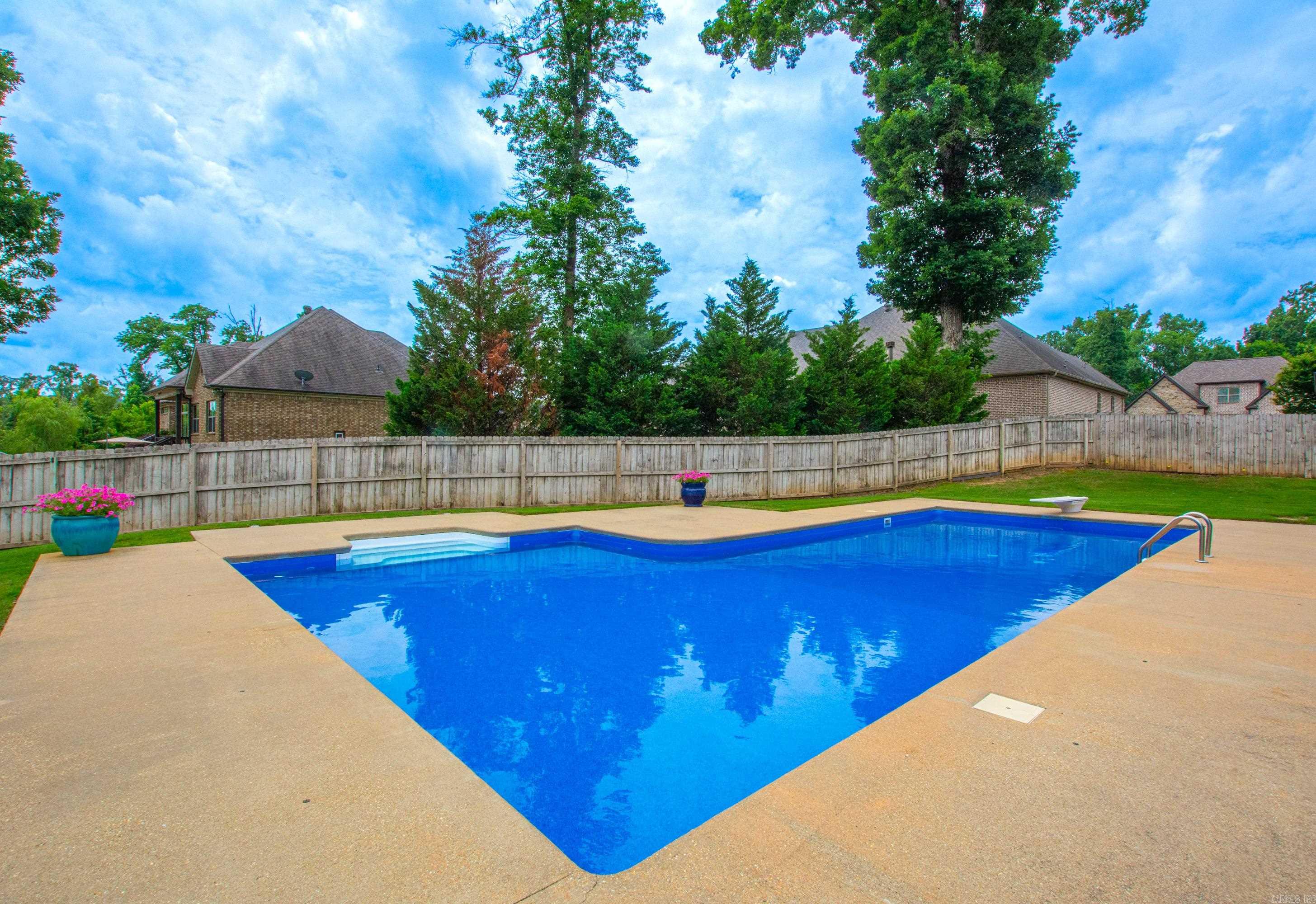 15 Cypress Lake Ct