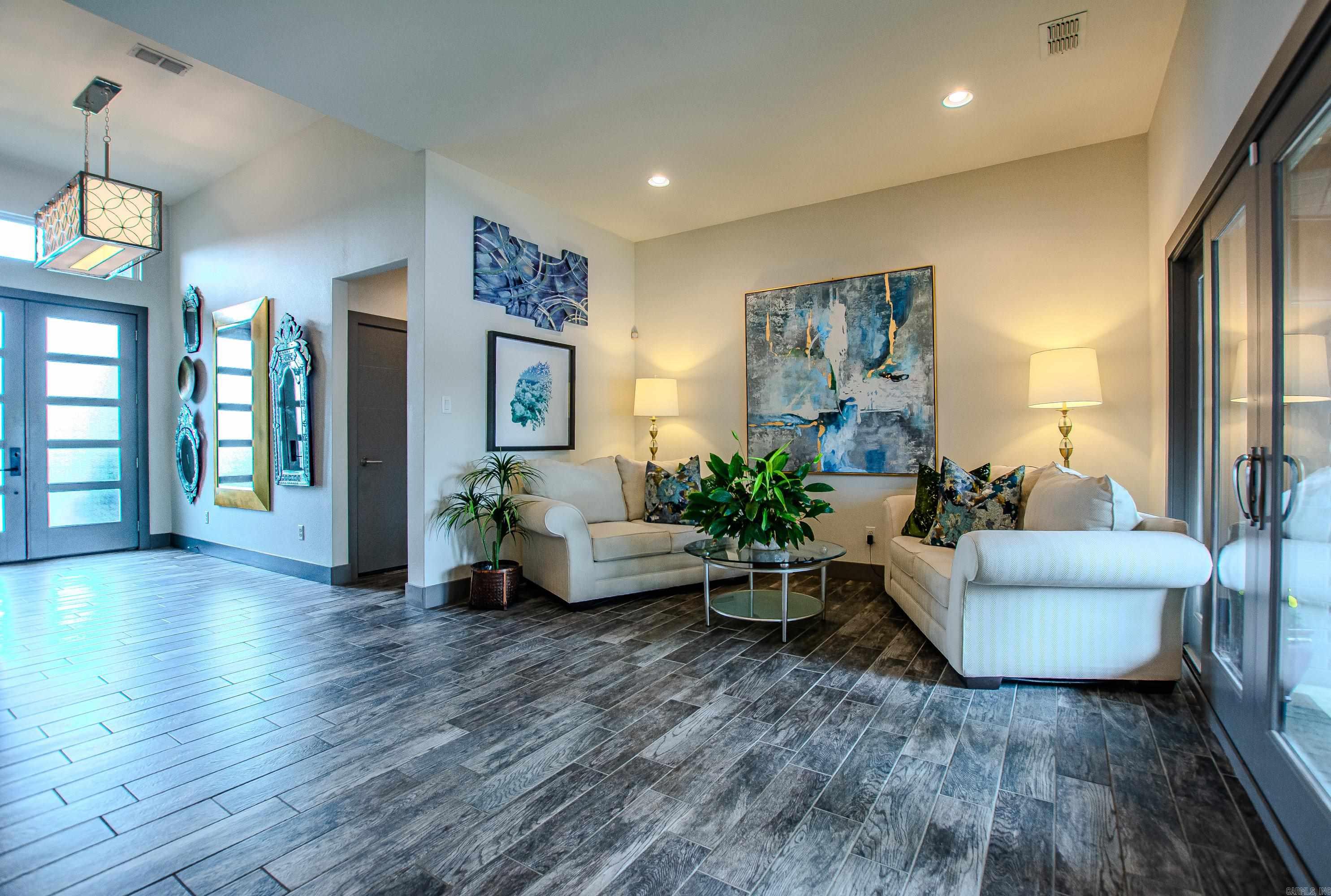 15 Cypress Lake Ct