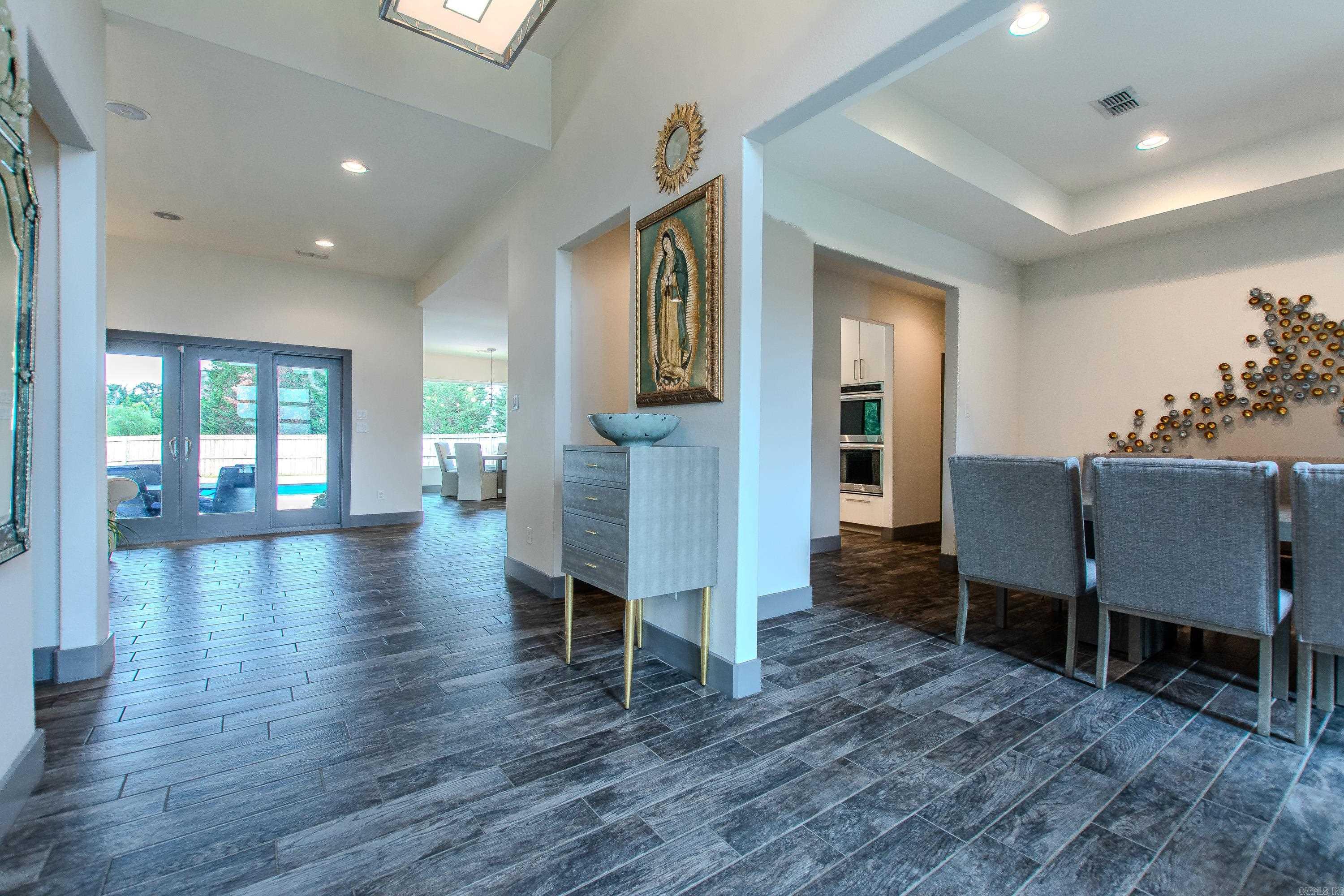 15 Cypress Lake Ct