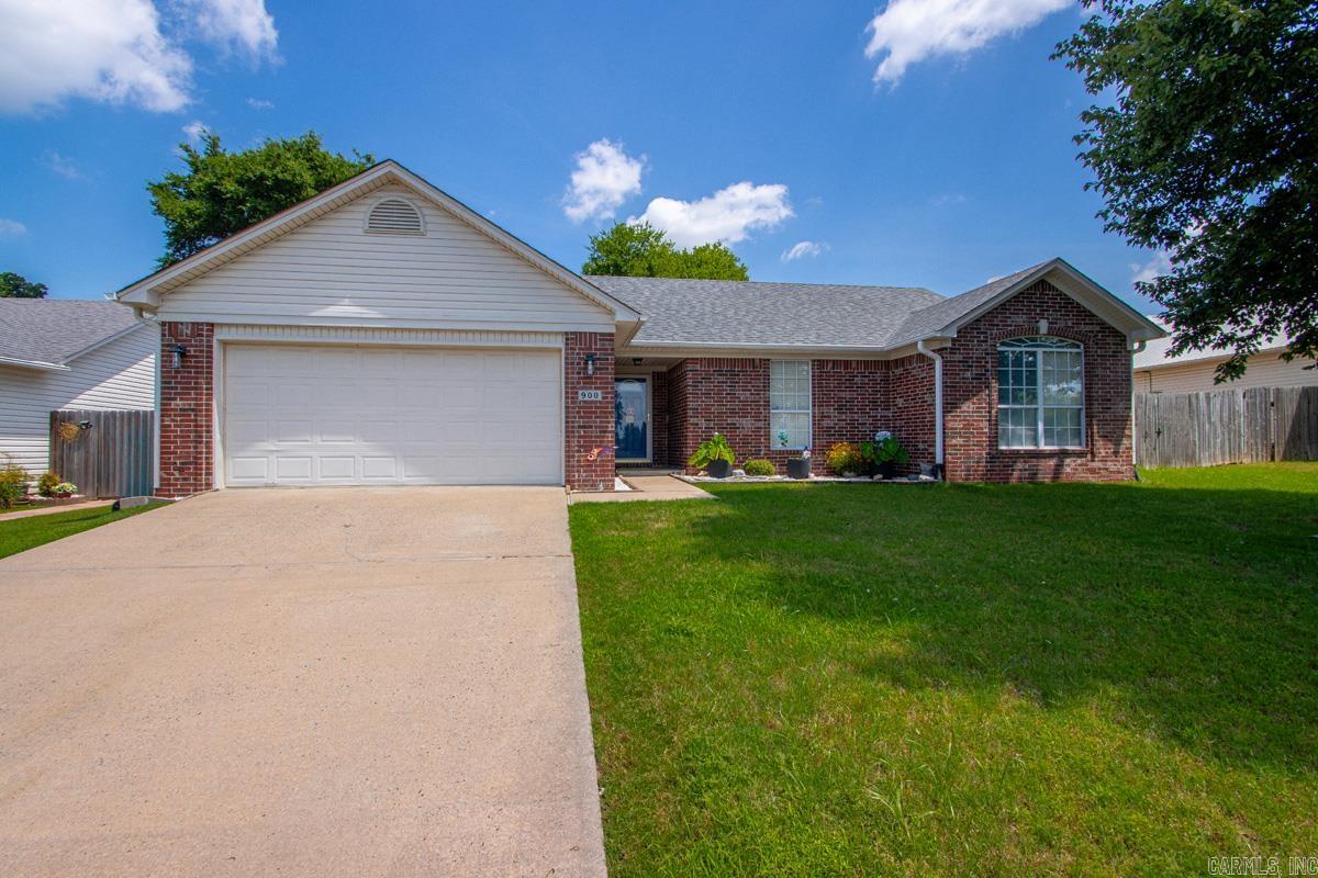 900 Elkhart Loop