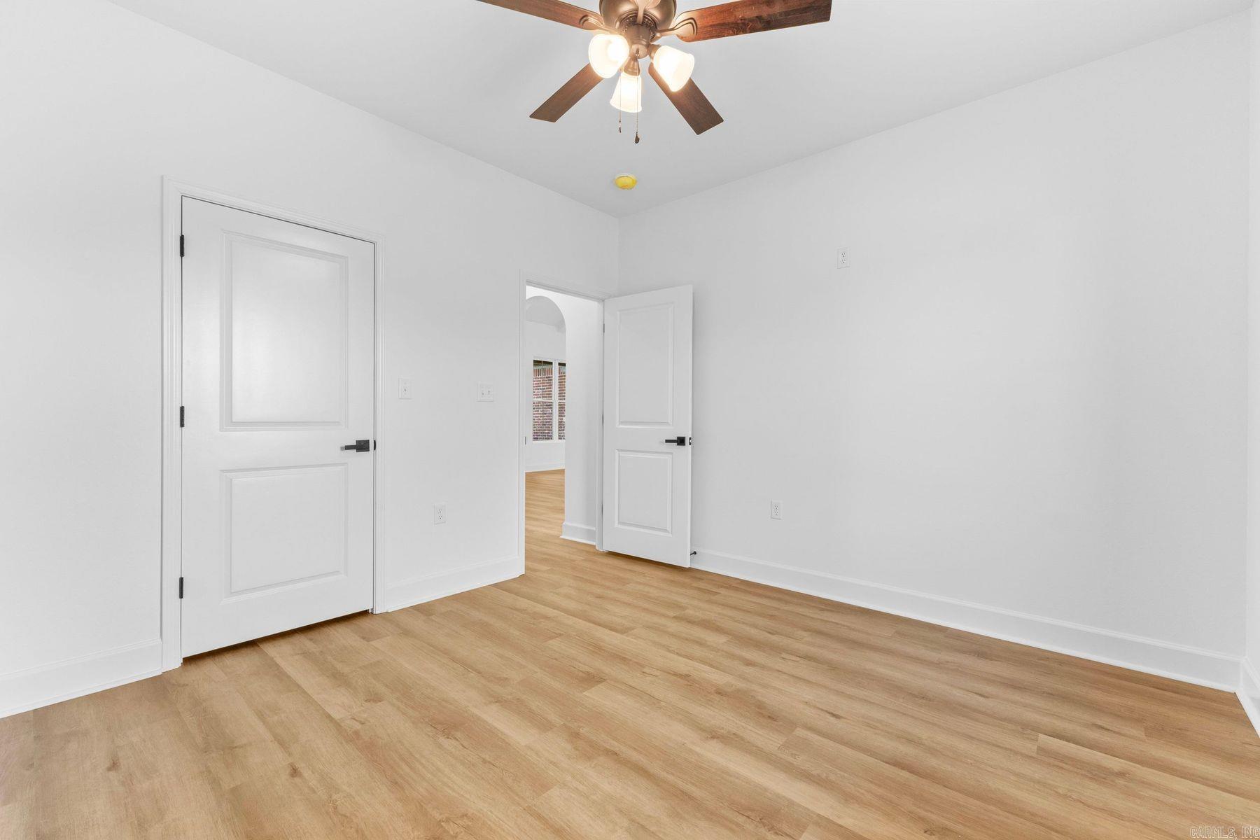 21081 Kinsley Lane