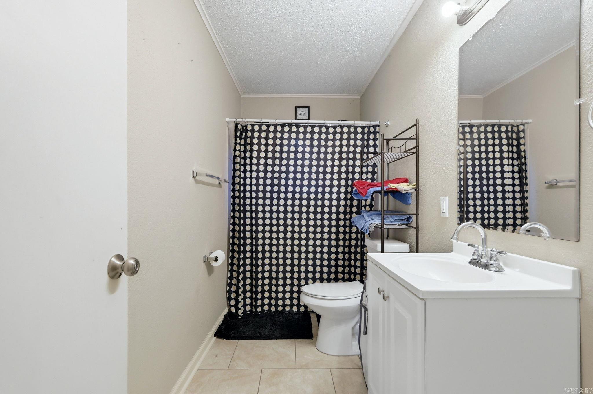 3809 Arapaho Trail