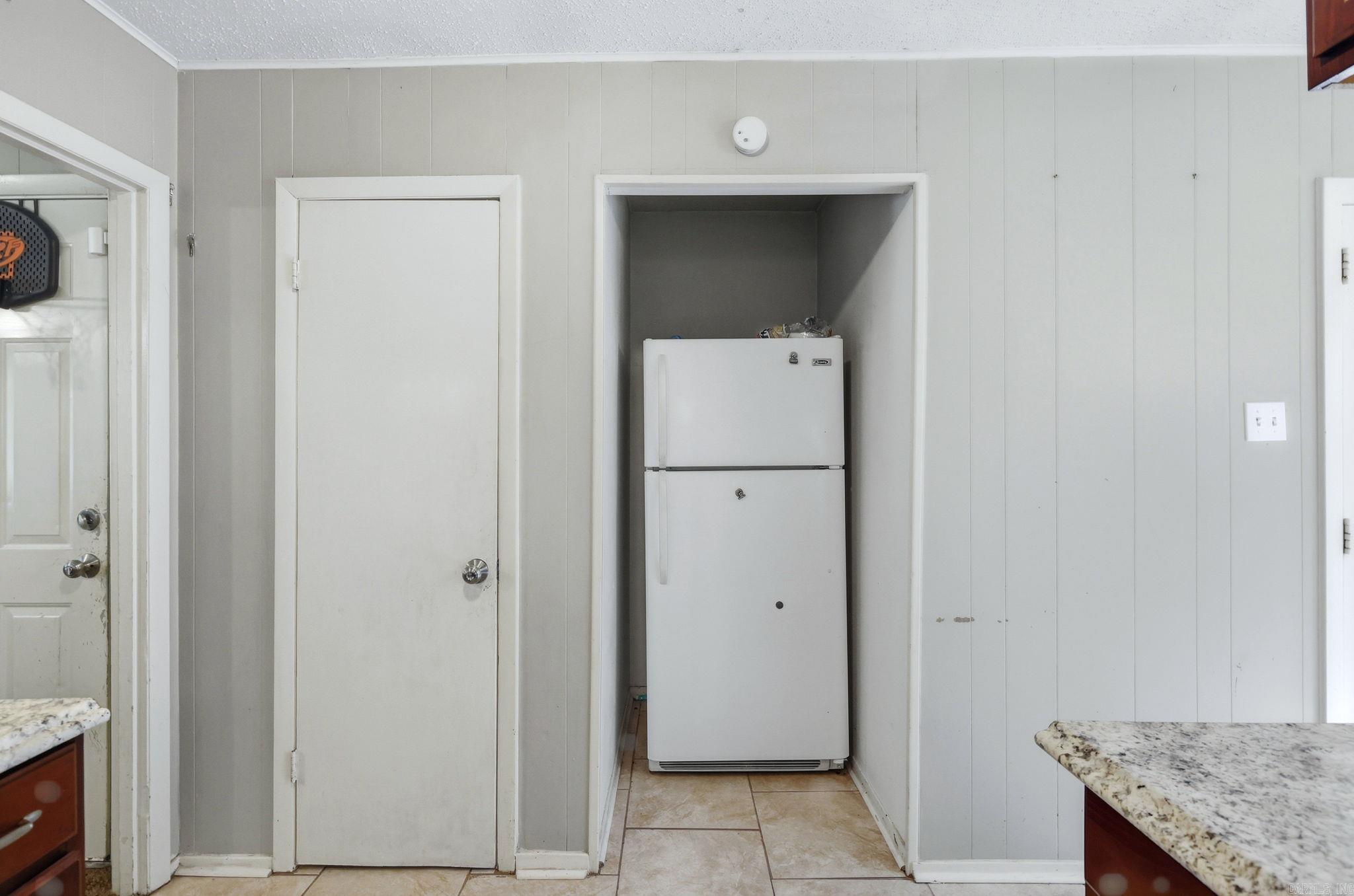 3809 Arapaho Trail
