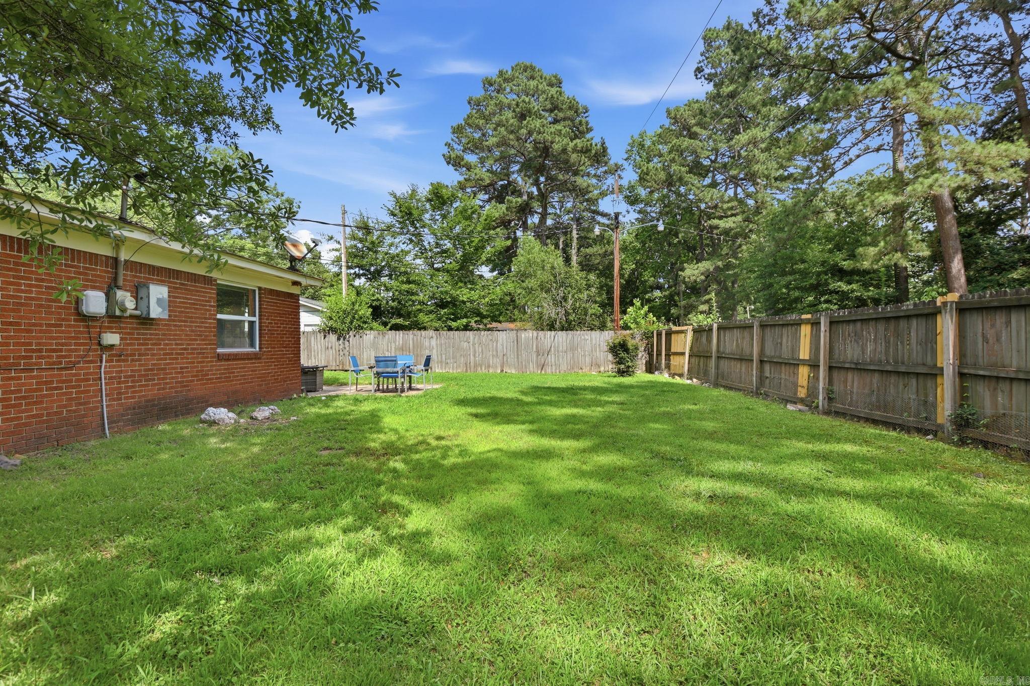 3809 Arapaho Trail