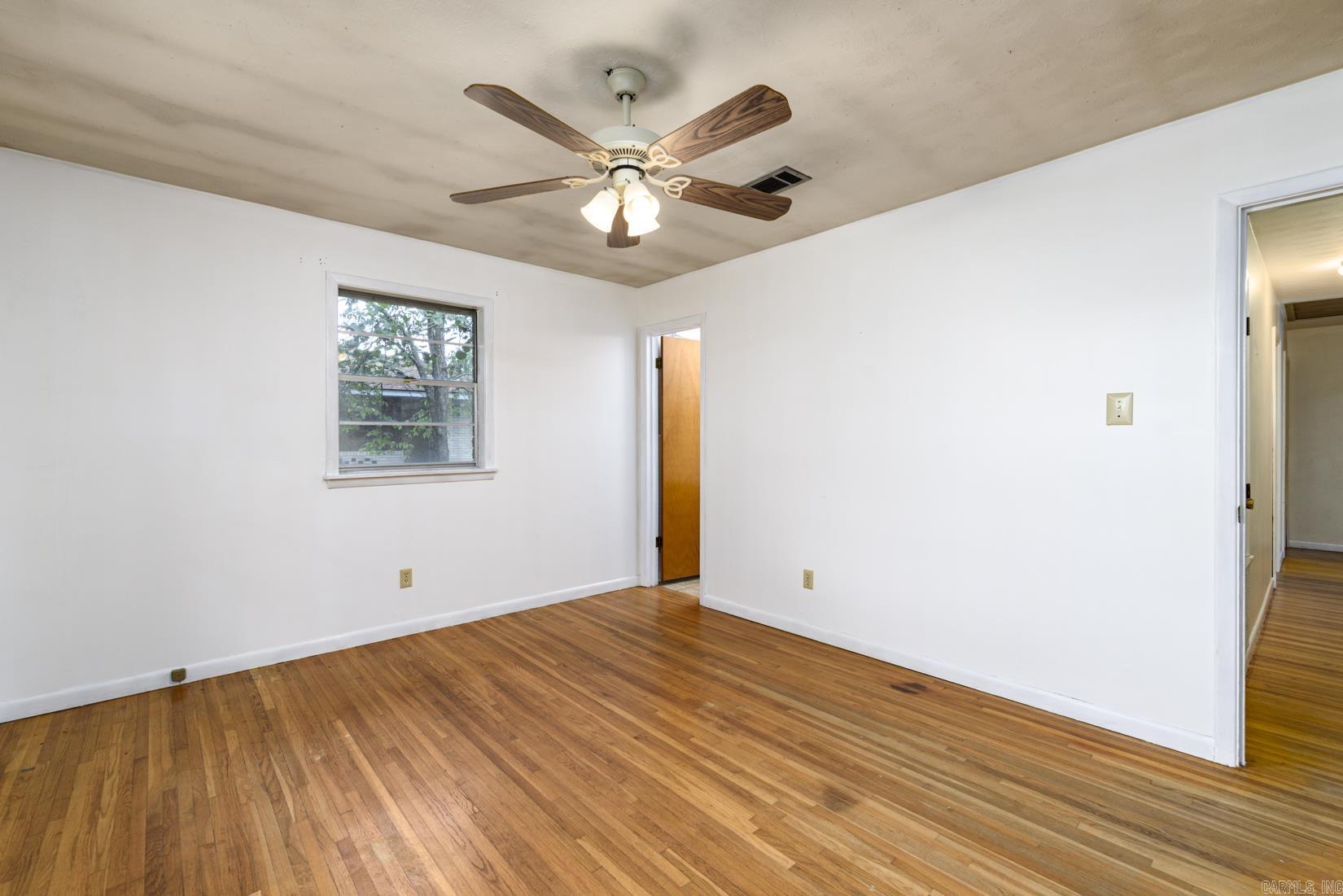 6 Dunfrettin Place