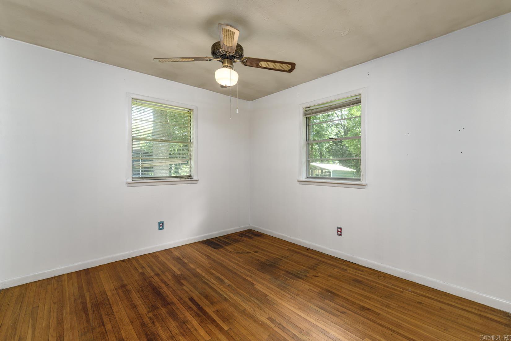6 Dunfrettin Place