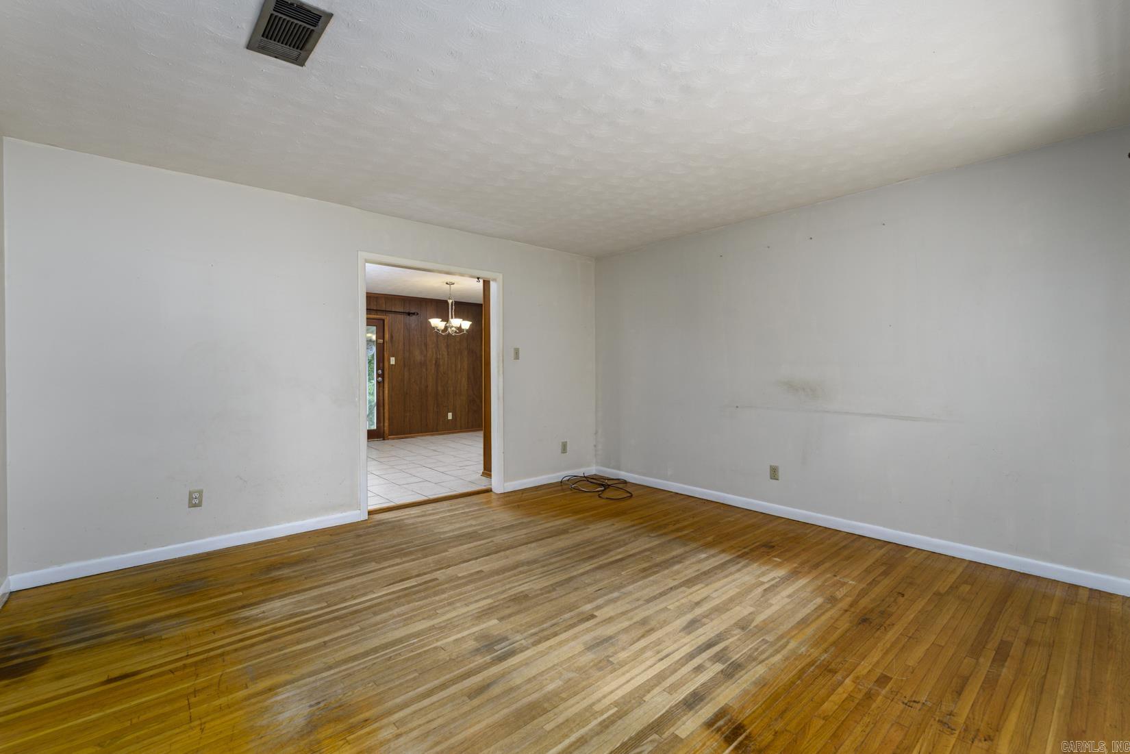 6 Dunfrettin Place