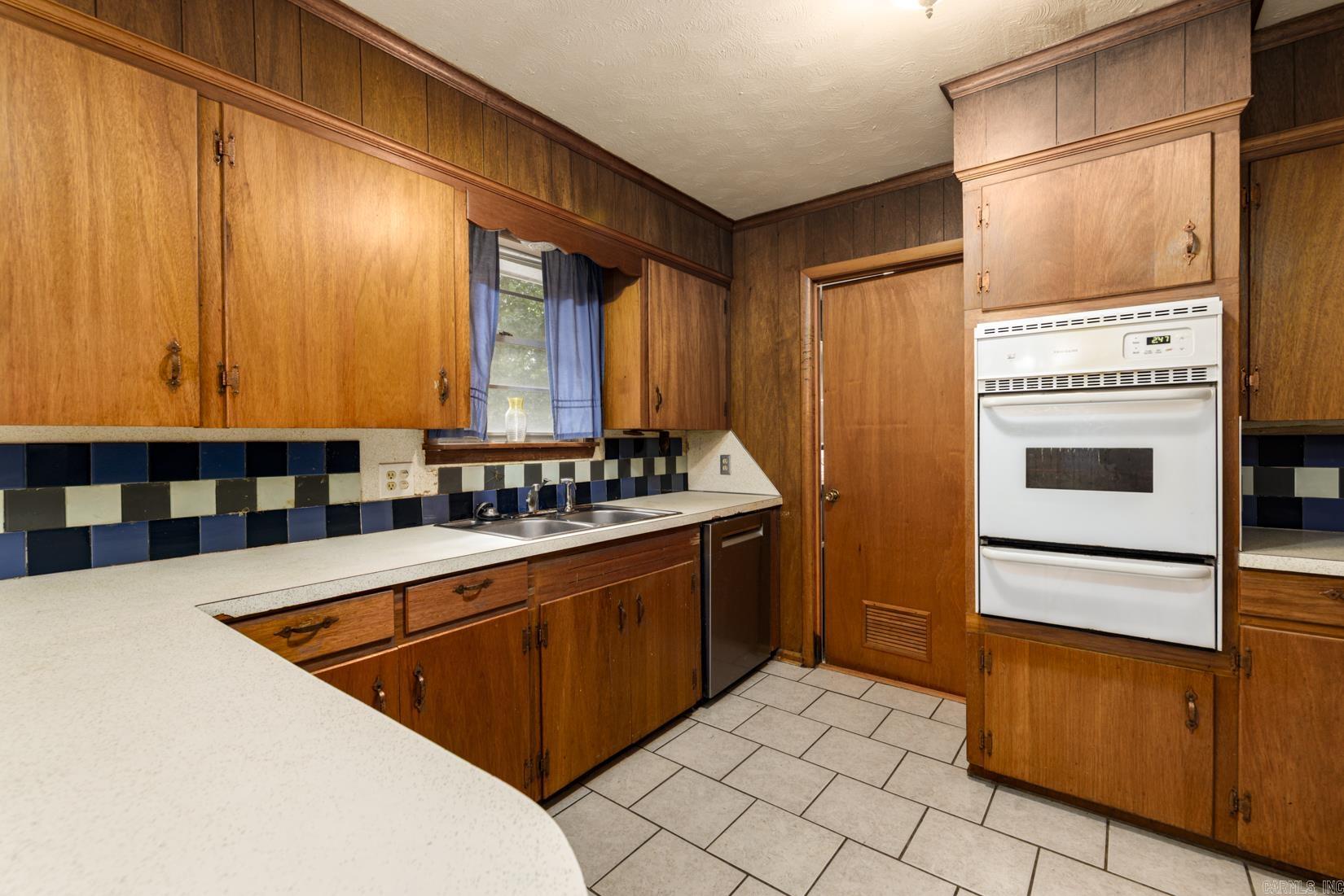 6 Dunfrettin Place