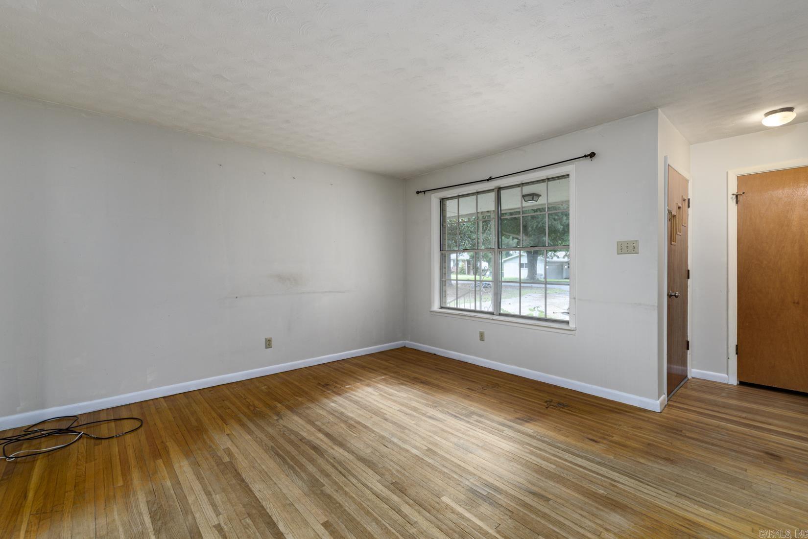 6 Dunfrettin Place
