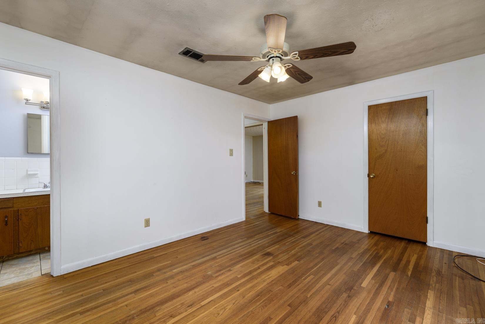 6 Dunfrettin Place