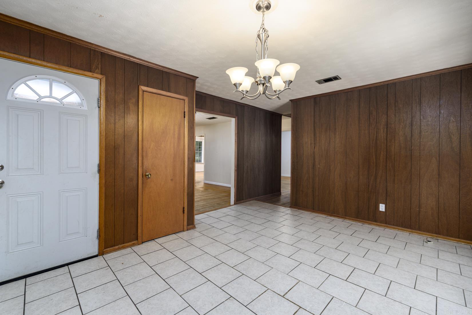 6 Dunfrettin Place