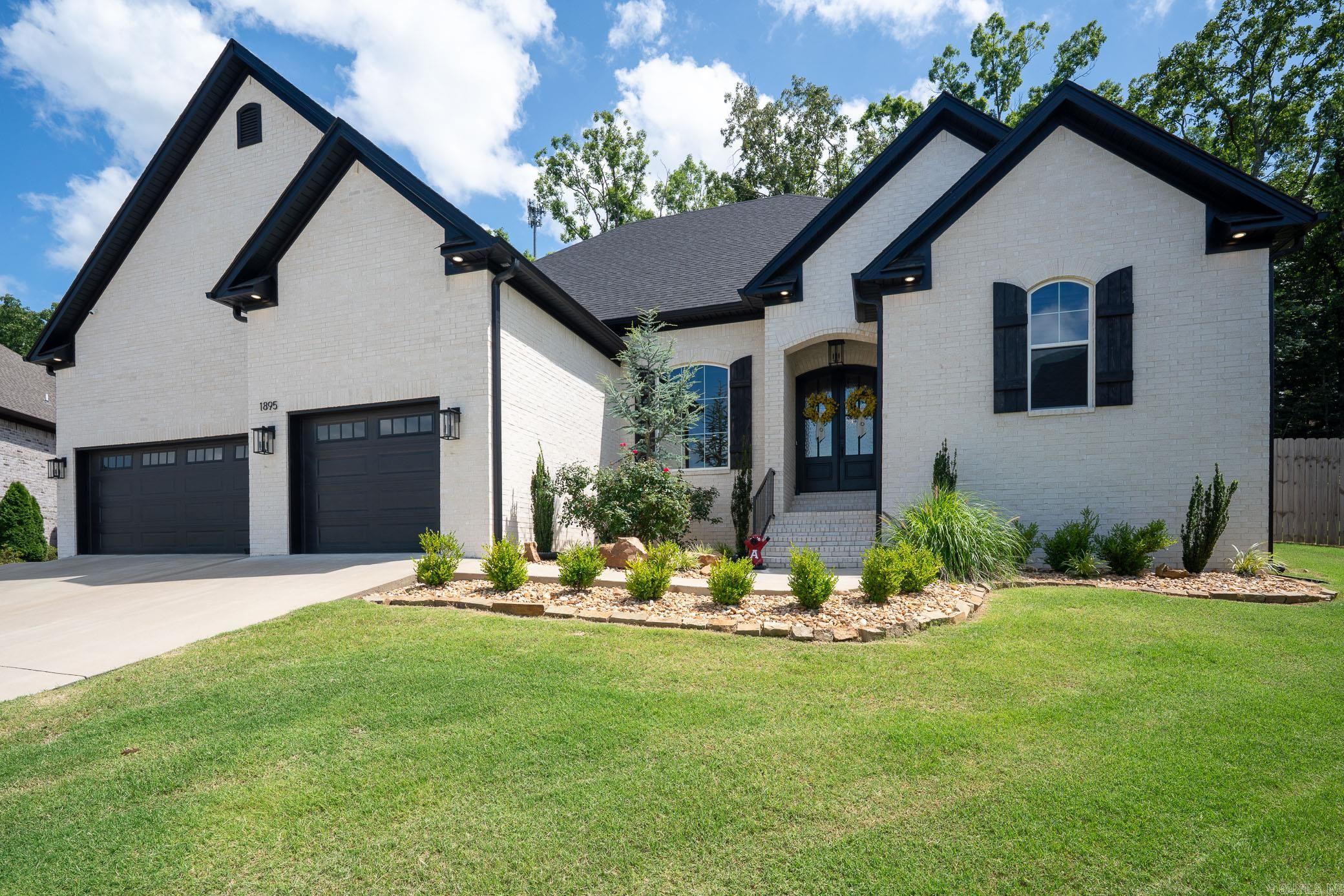 1895 Indigo Cove