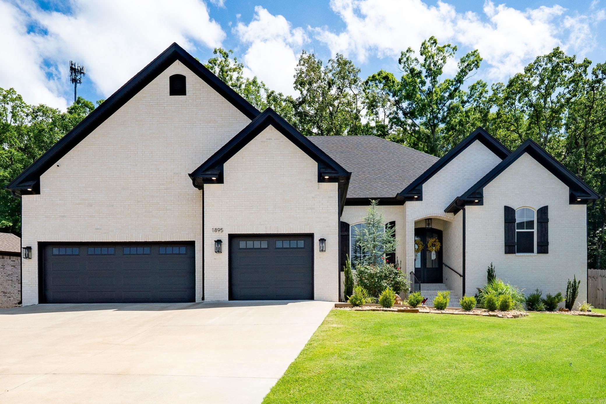 1895 Indigo Cove