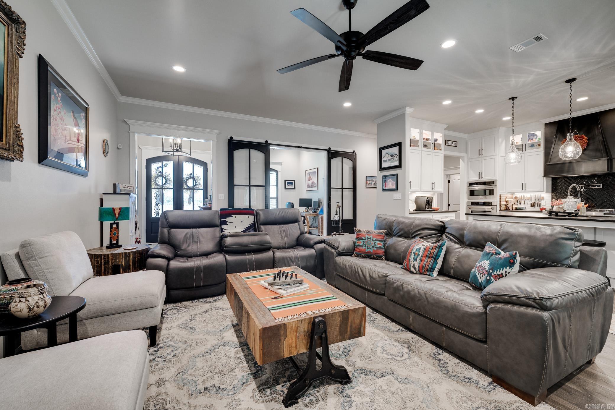 1895 Indigo Cove