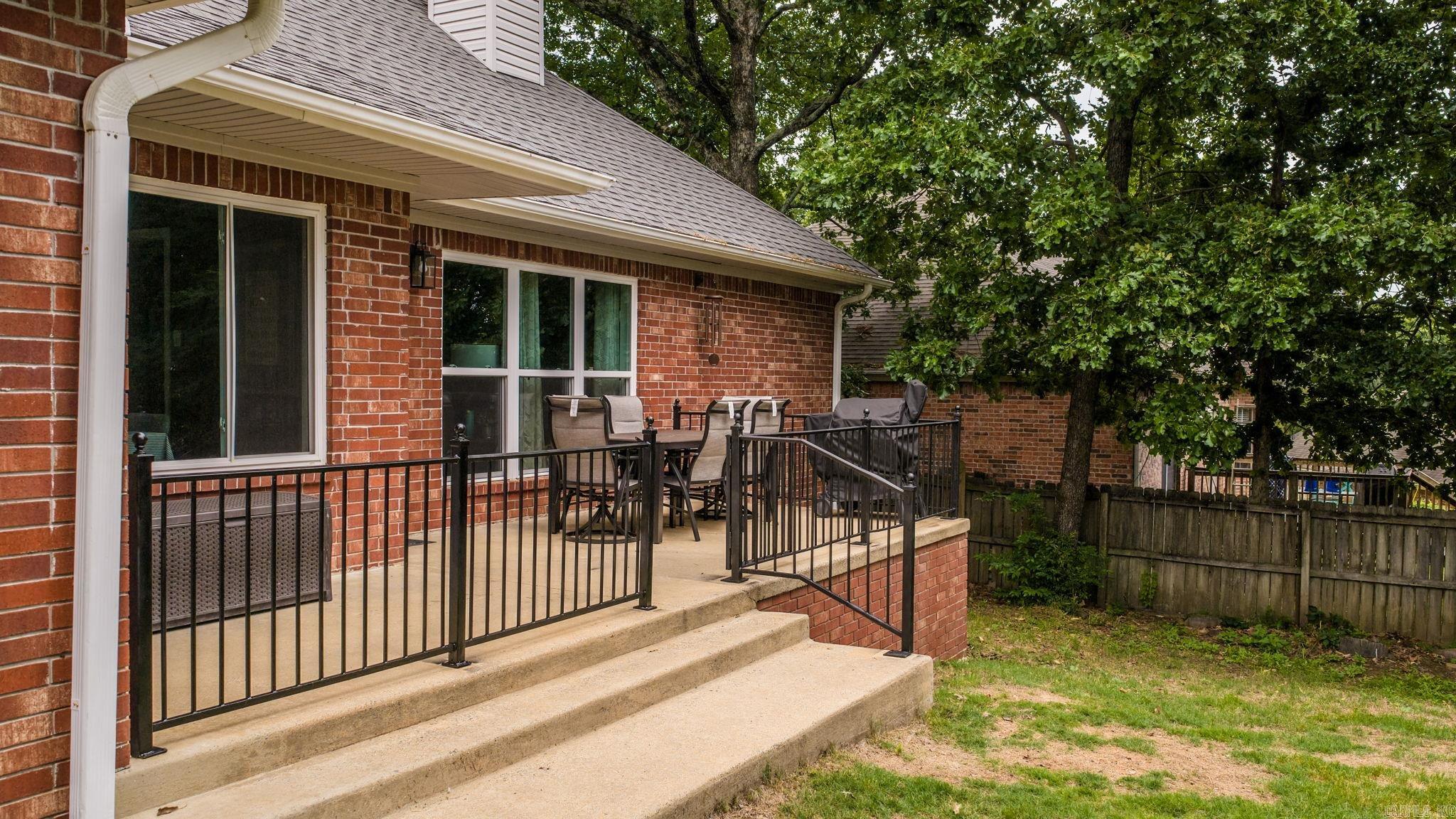 27 Winona Drive