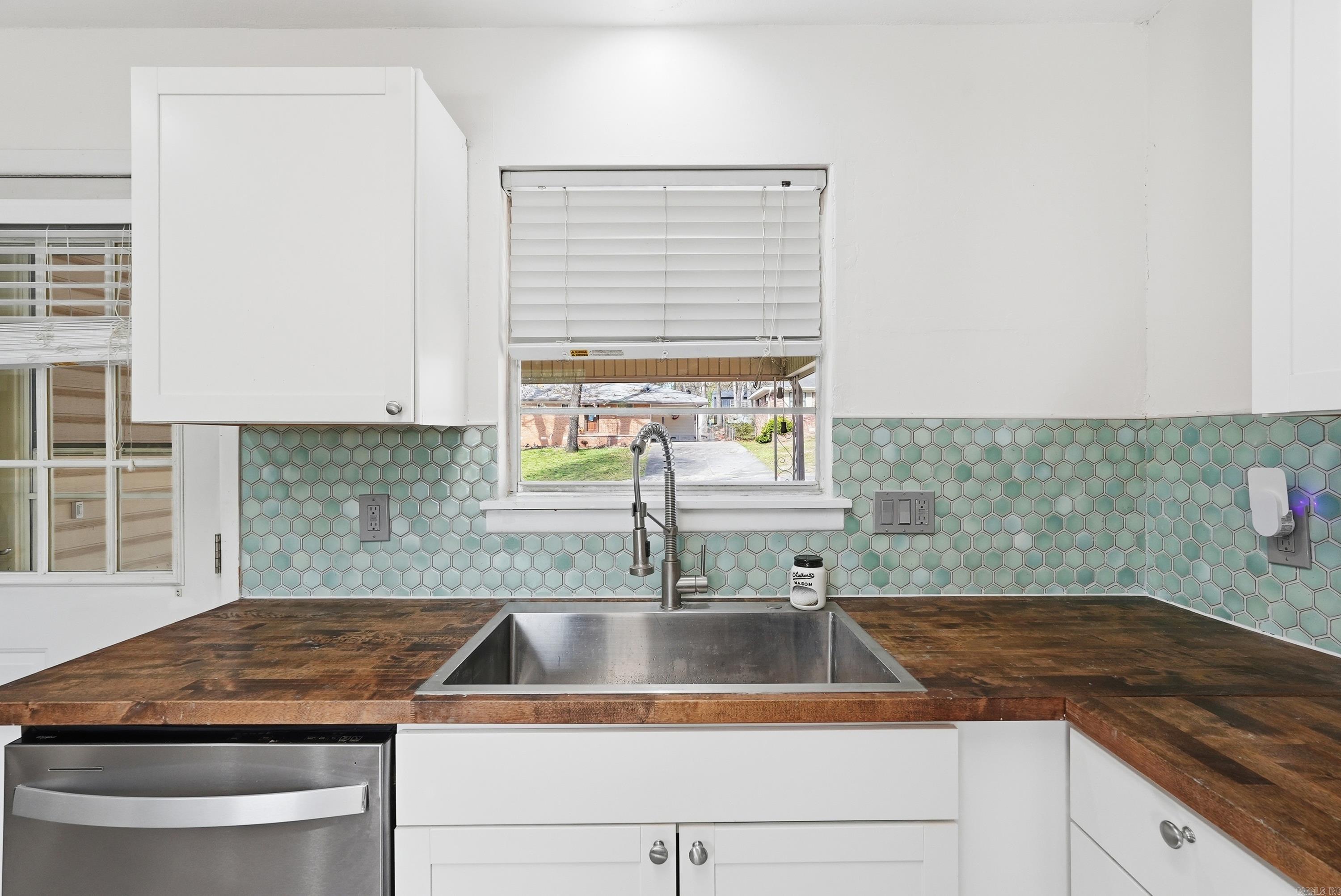 3 Birchwood Circle