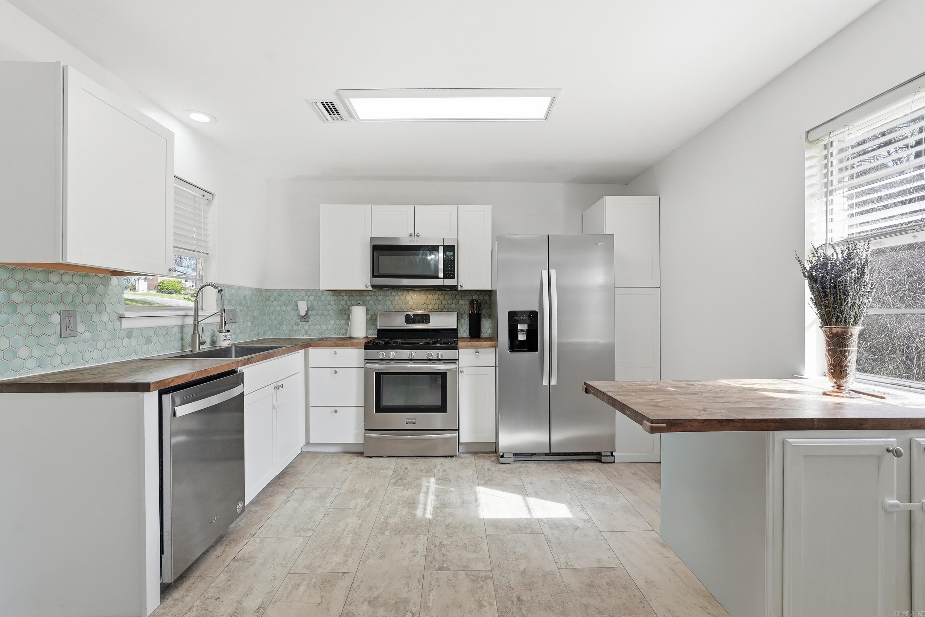 3 Birchwood Circle