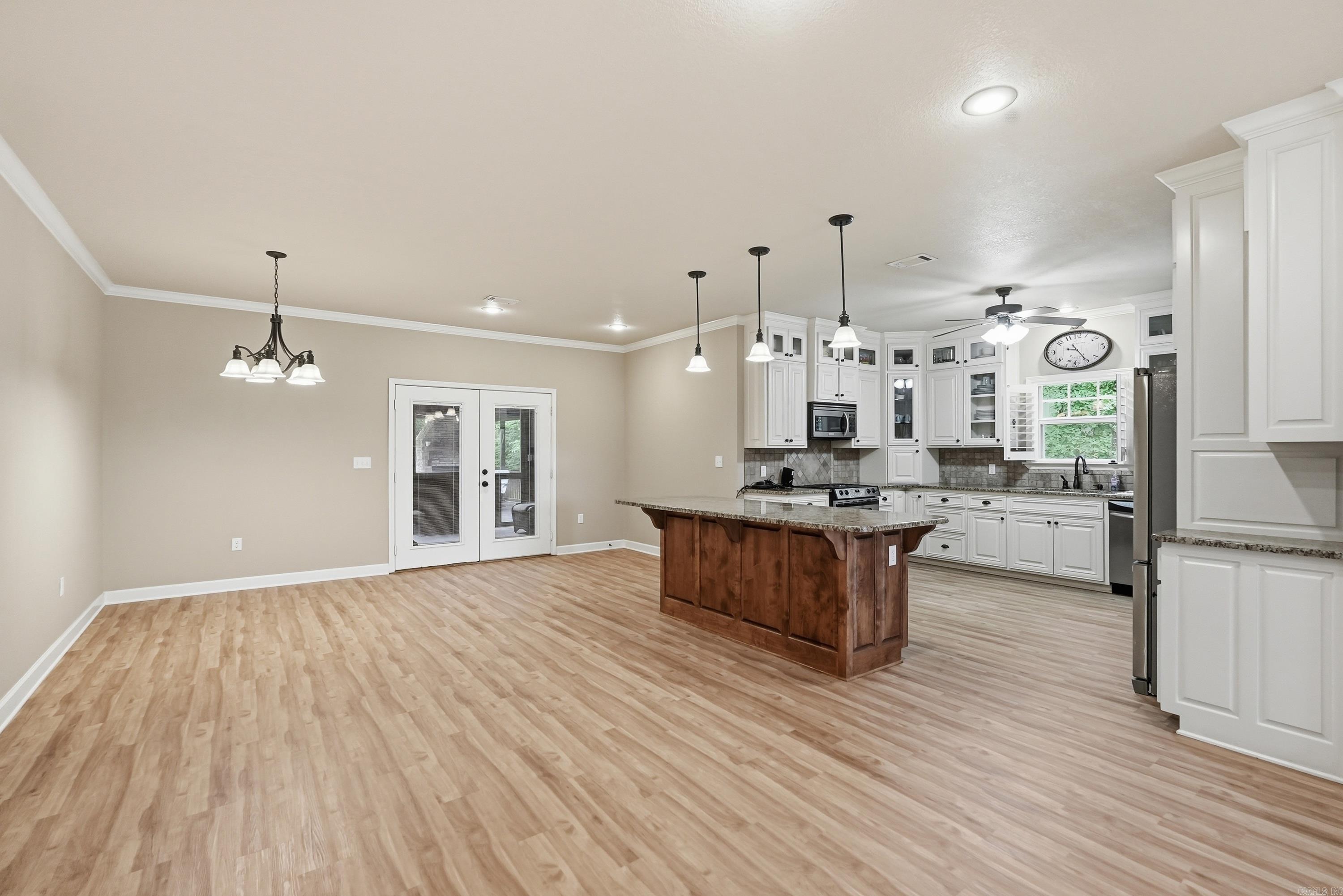 835 Davidson Circle