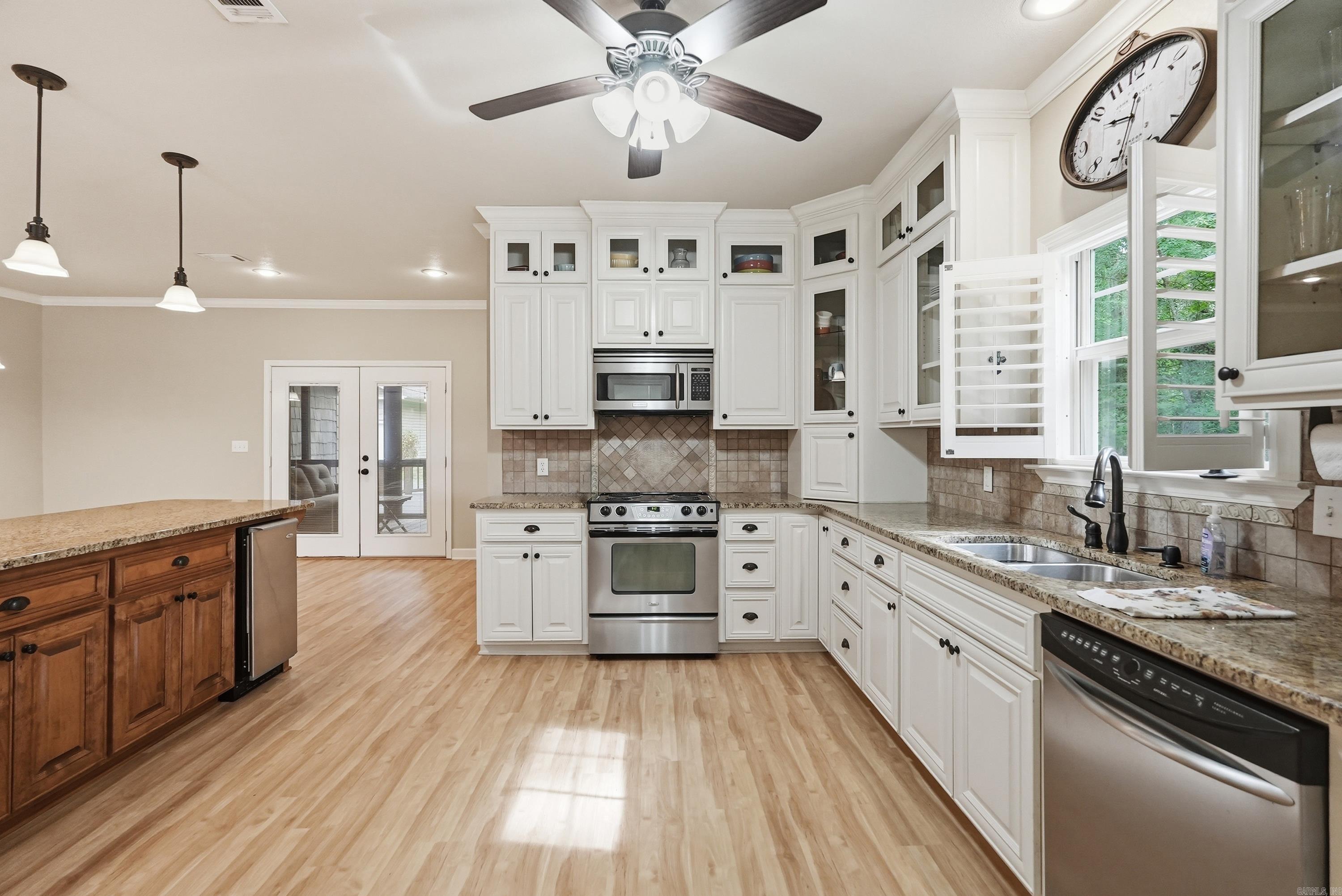 835 Davidson Circle