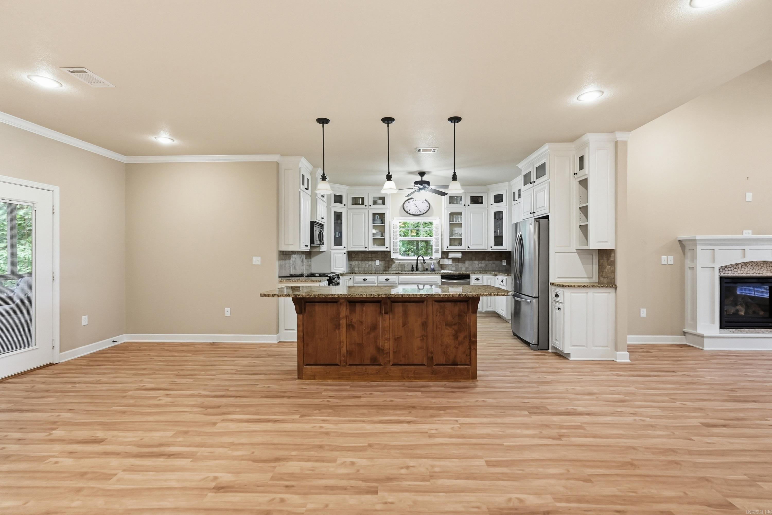 835 Davidson Circle