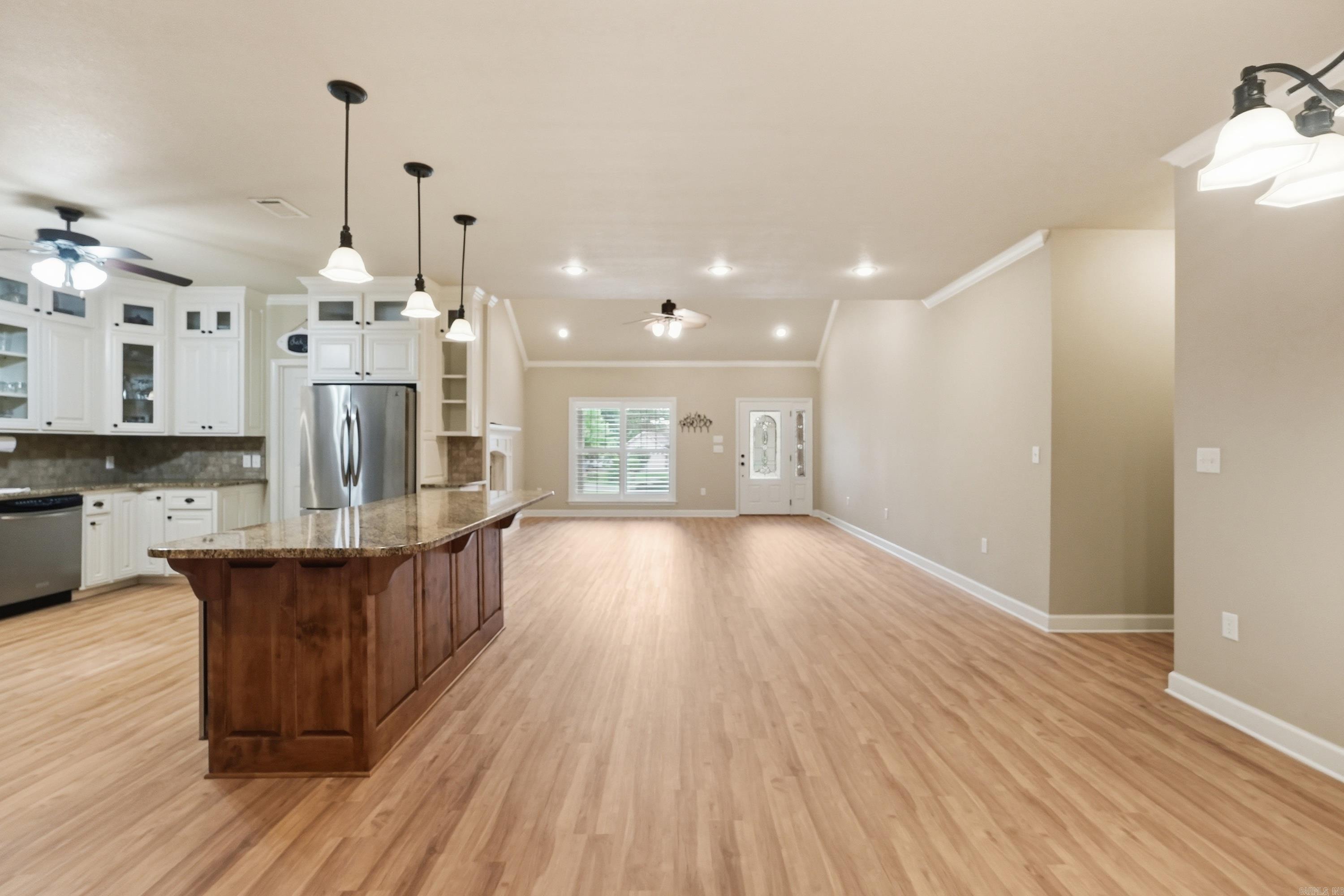 835 Davidson Circle