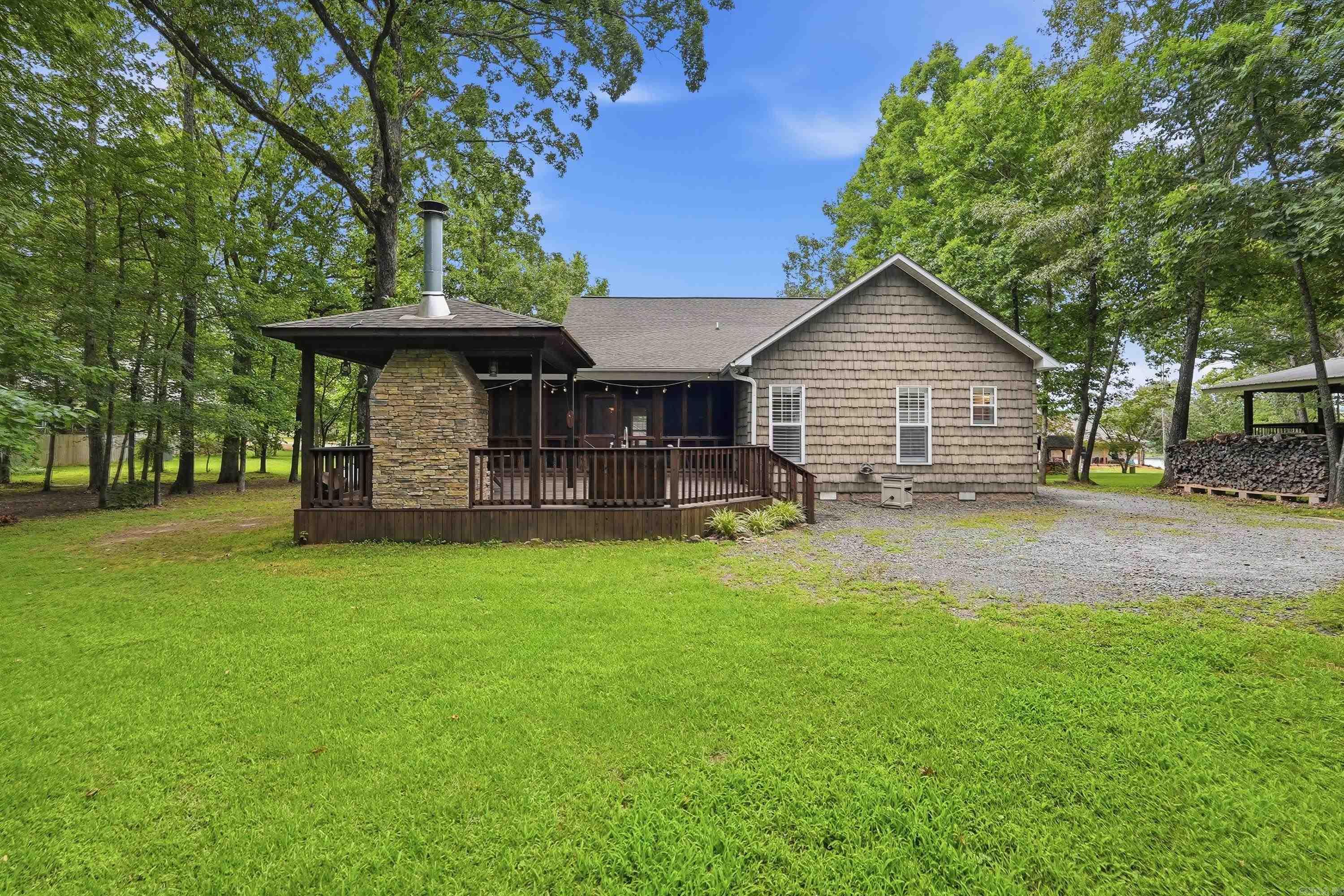 835 Davidson Circle
