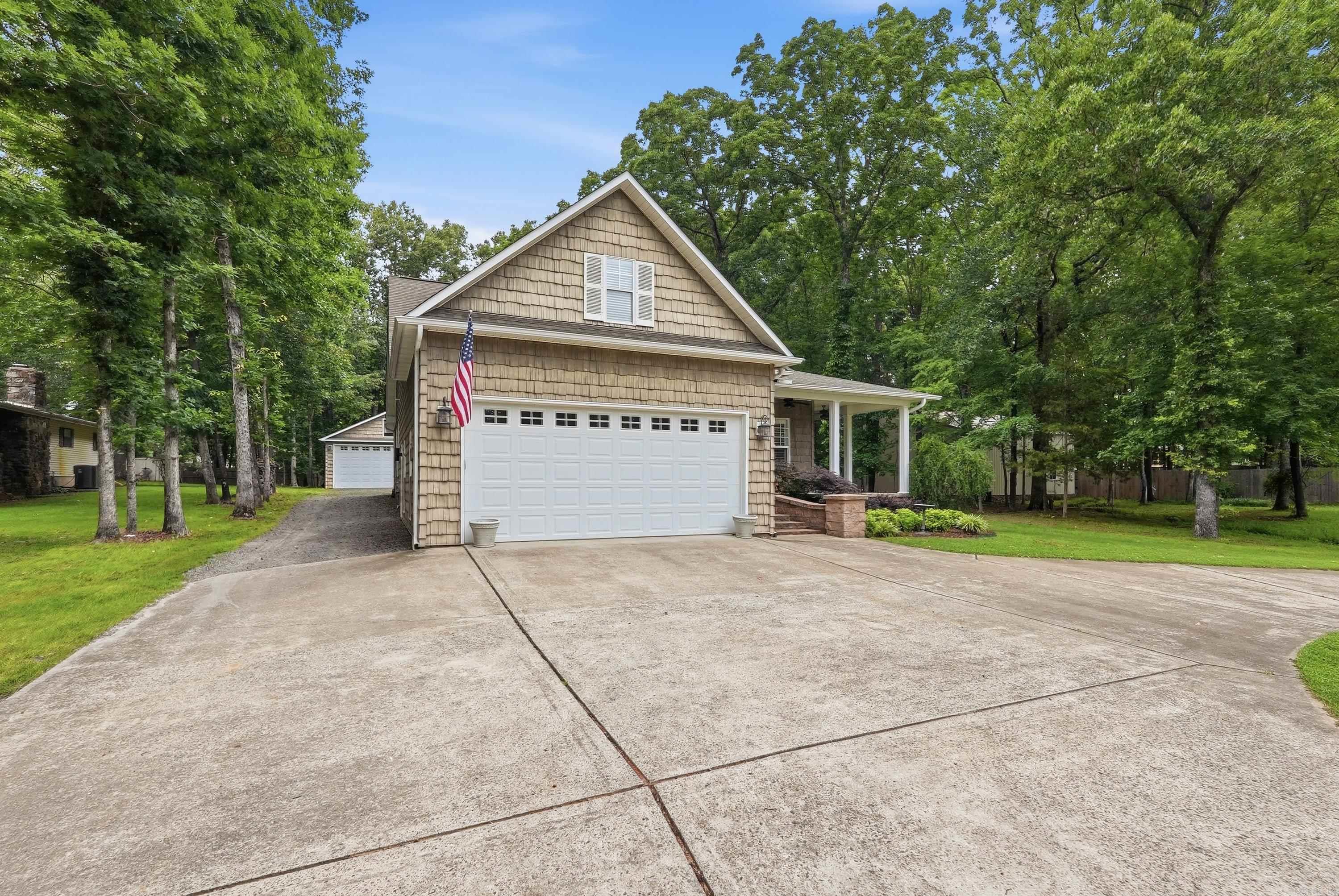 835 Davidson Circle