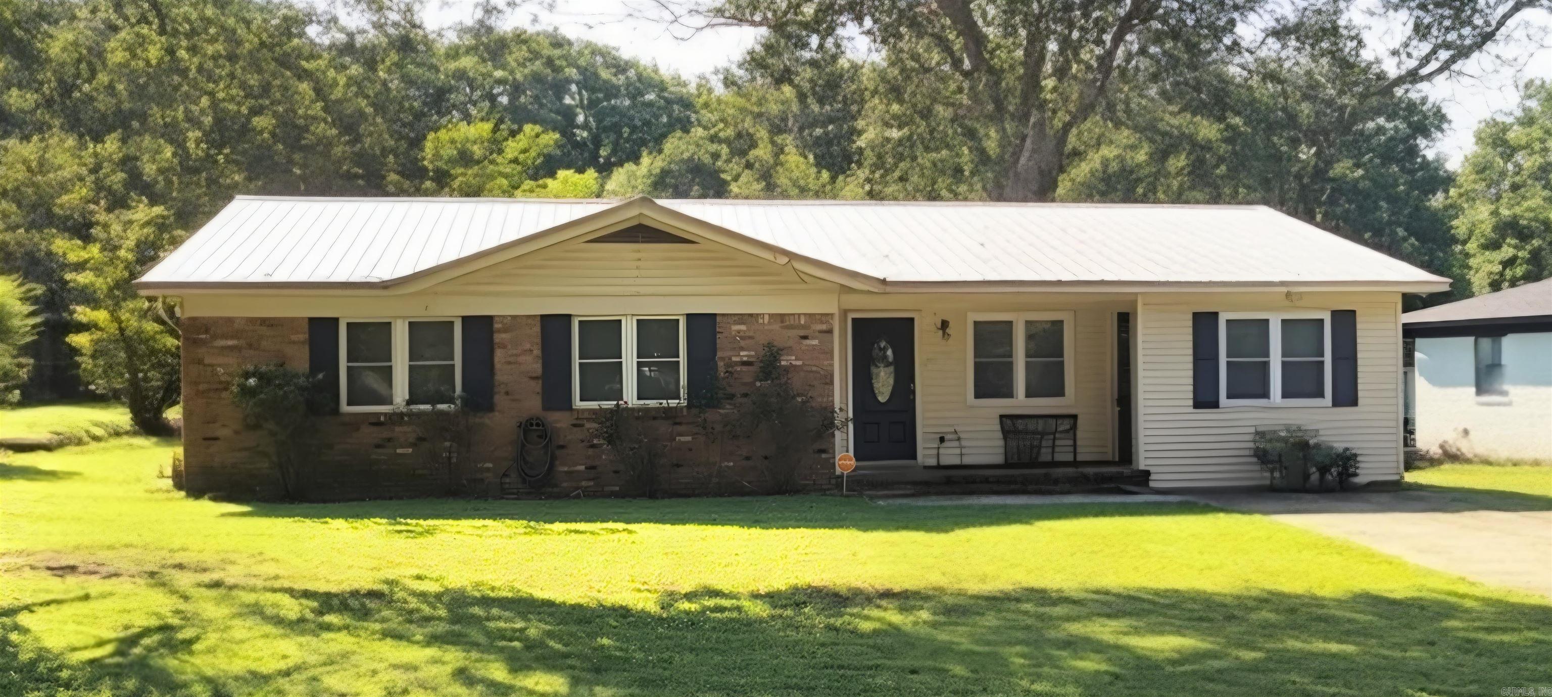 133 Lombardy Ln