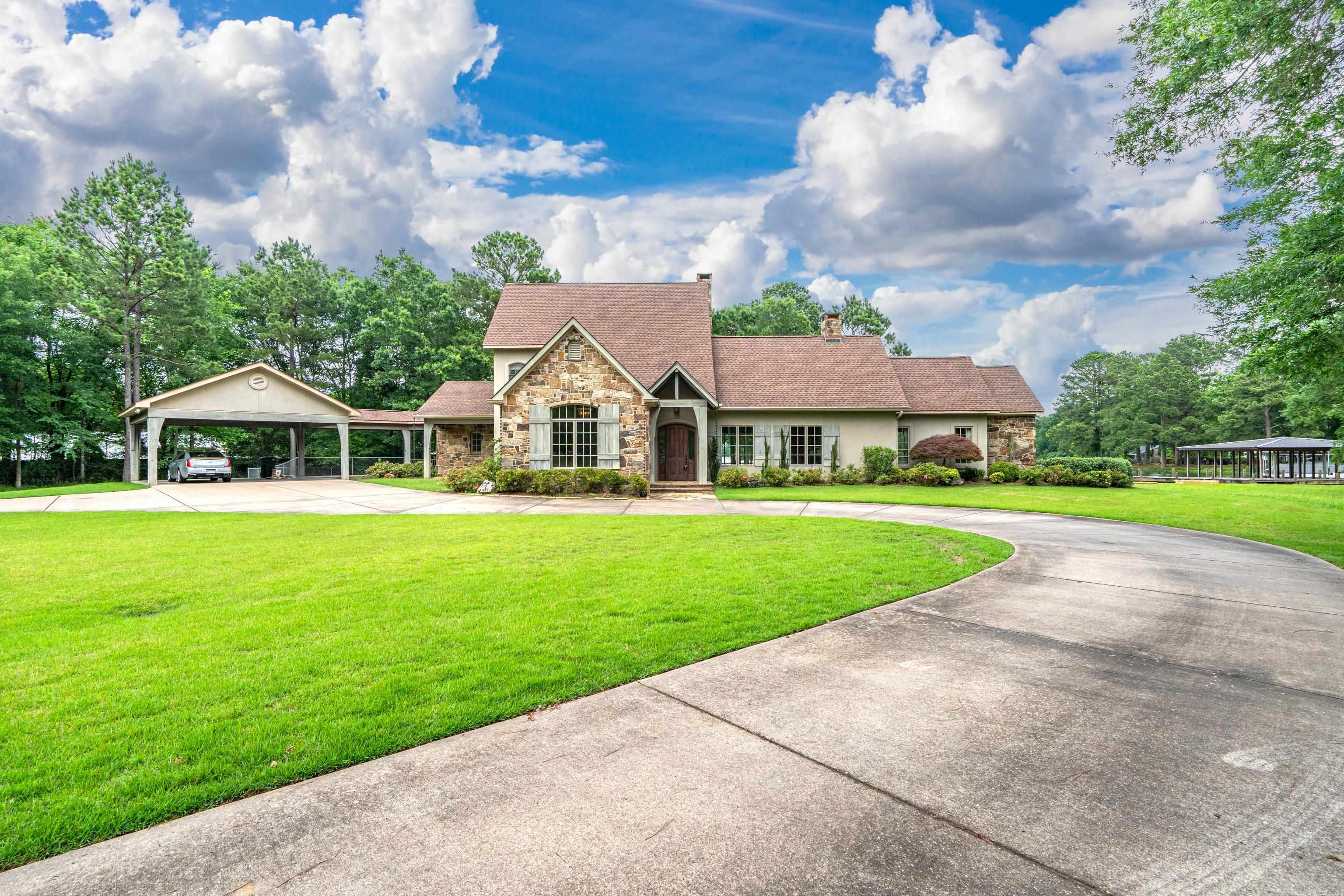113 Tyler Cove