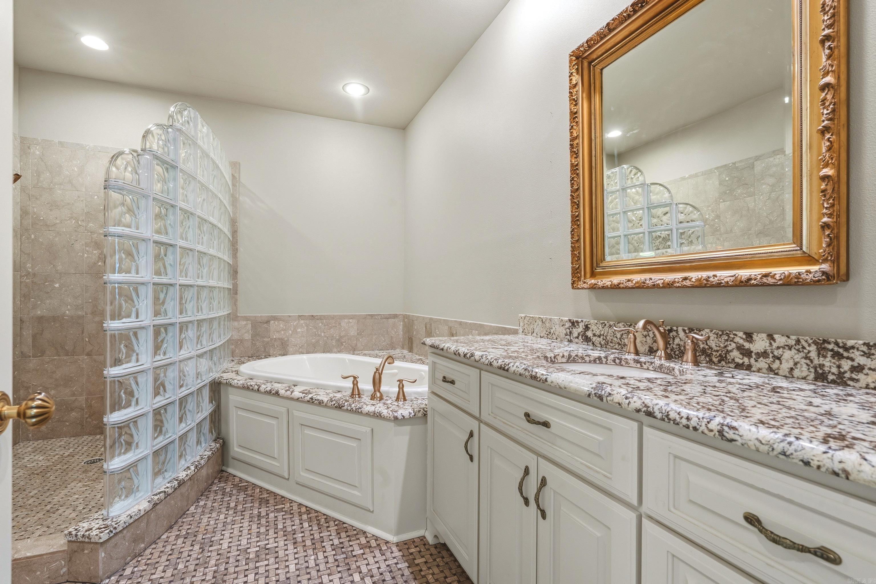 113 Tyler Cove