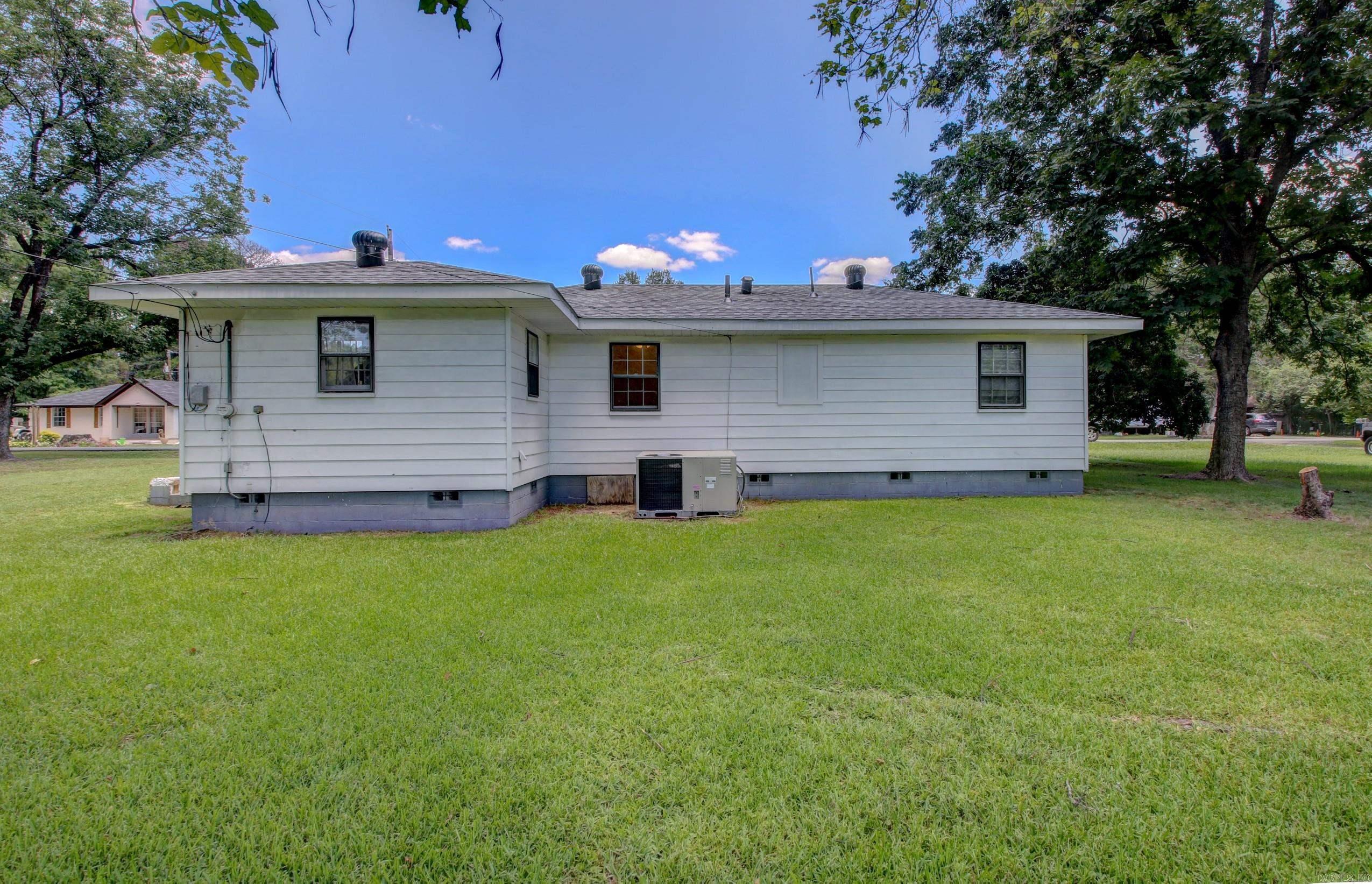 721 Fairview St