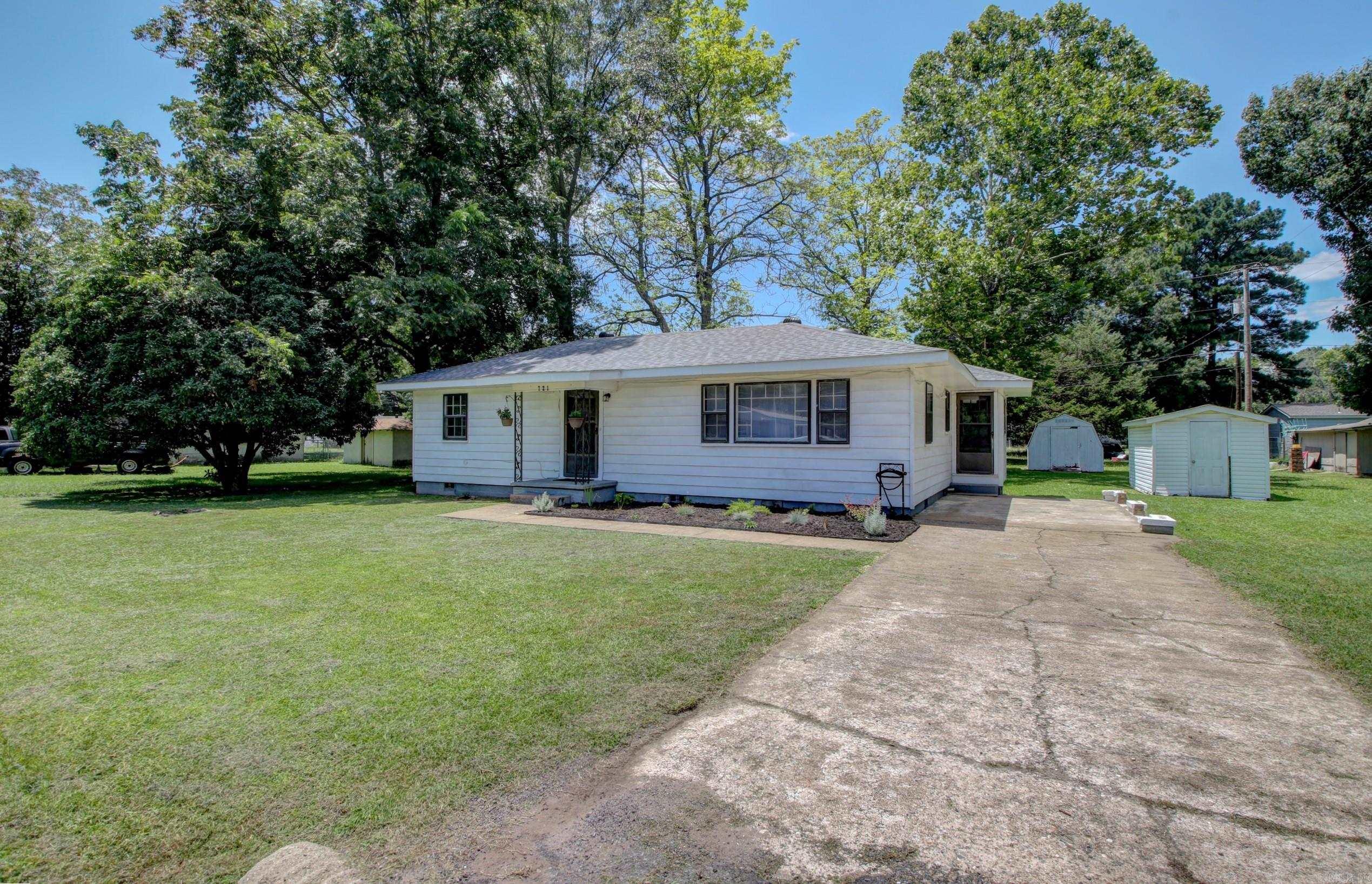721 Fairview St