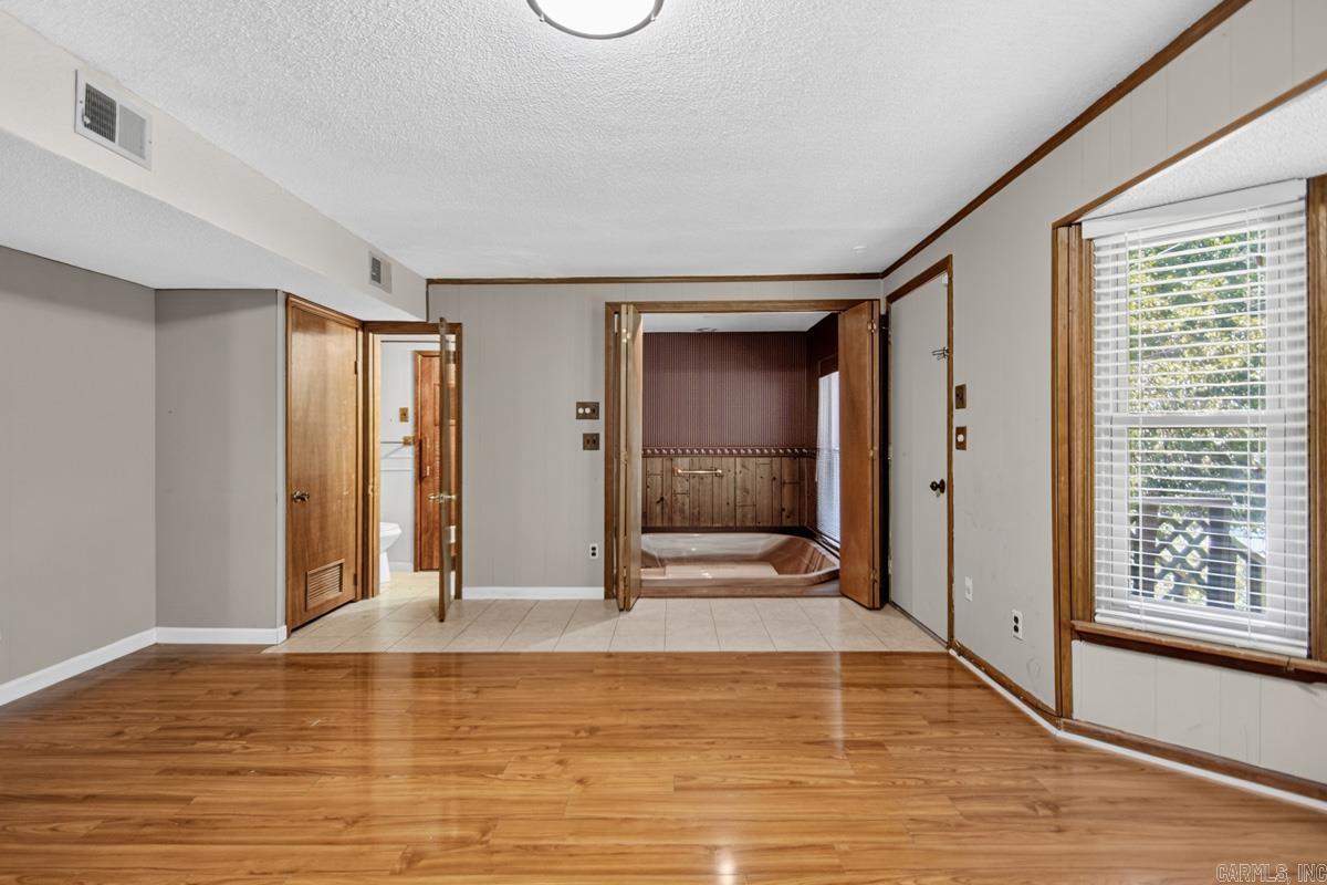 18 White Willow Court