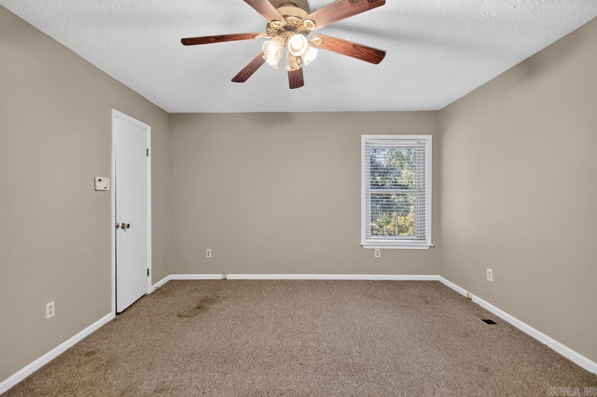 18 White Willow Court