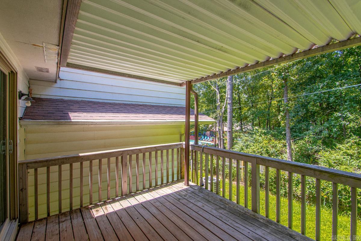 18 White Willow Court