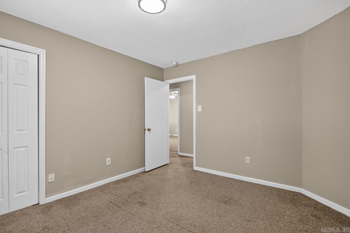 18 White Willow Court