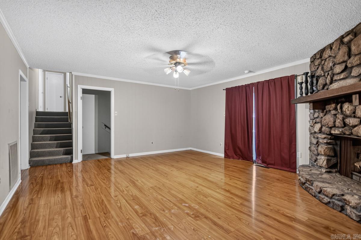 18 White Willow Court