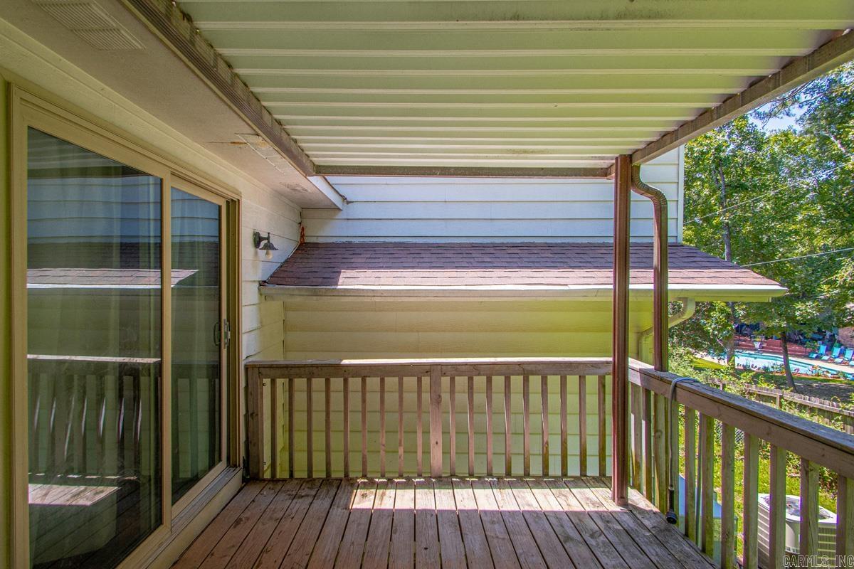 18 White Willow Court