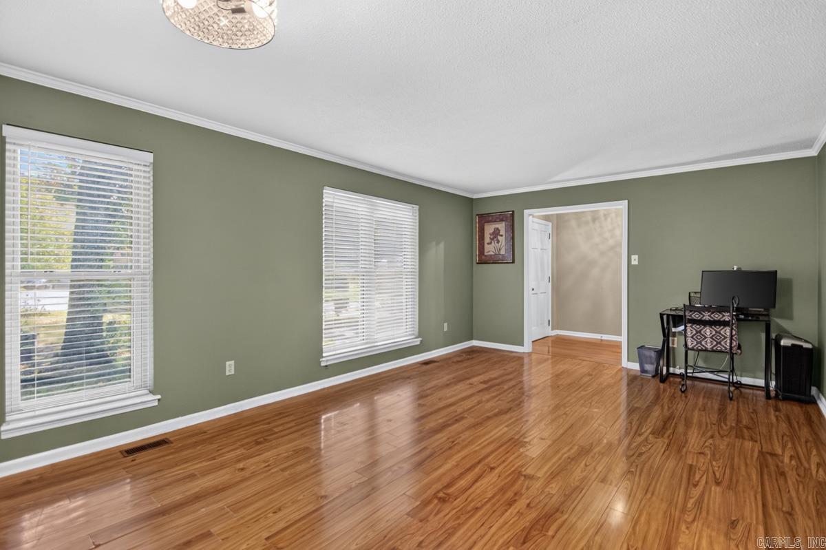 18 White Willow Court