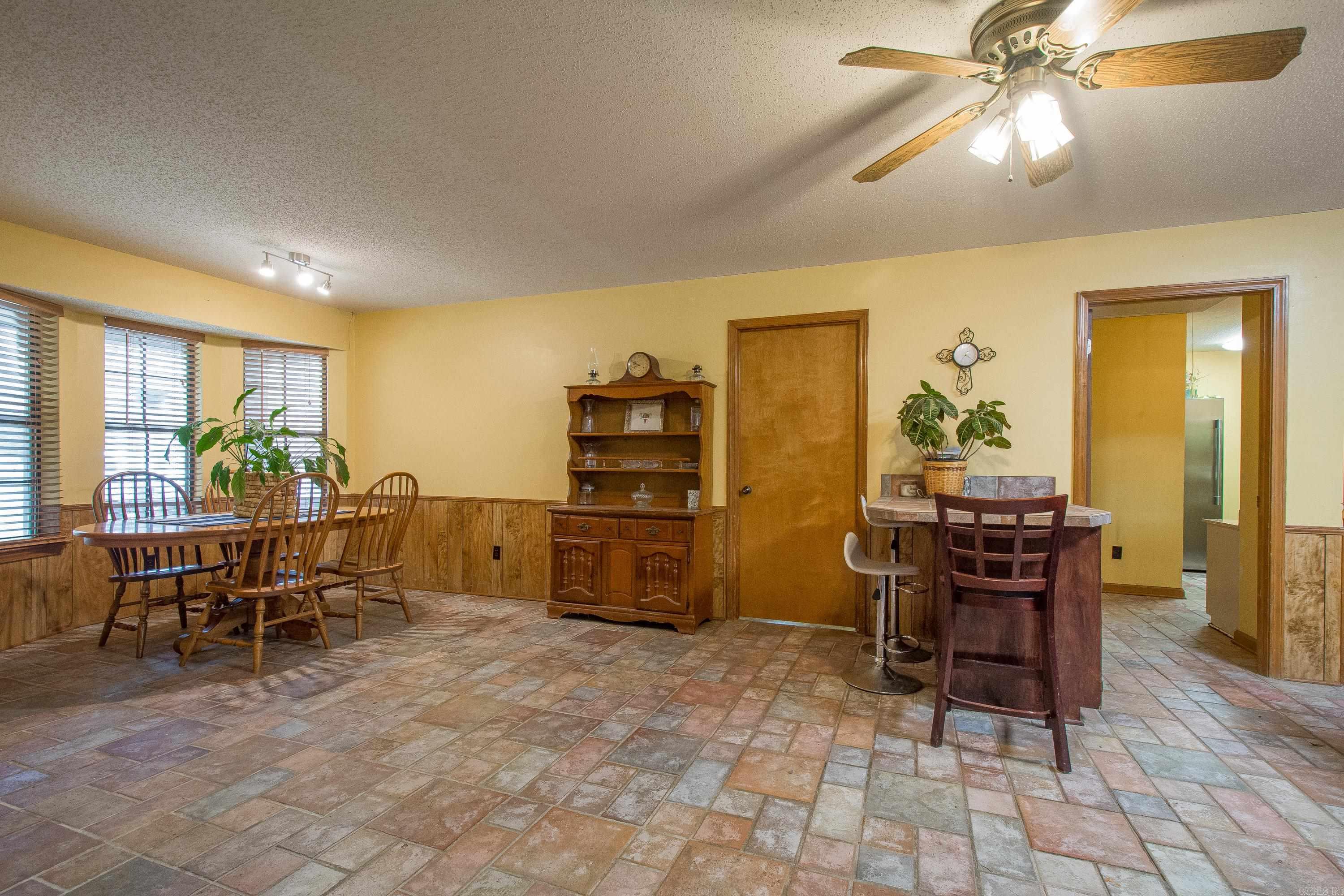 8 Parkview Drive