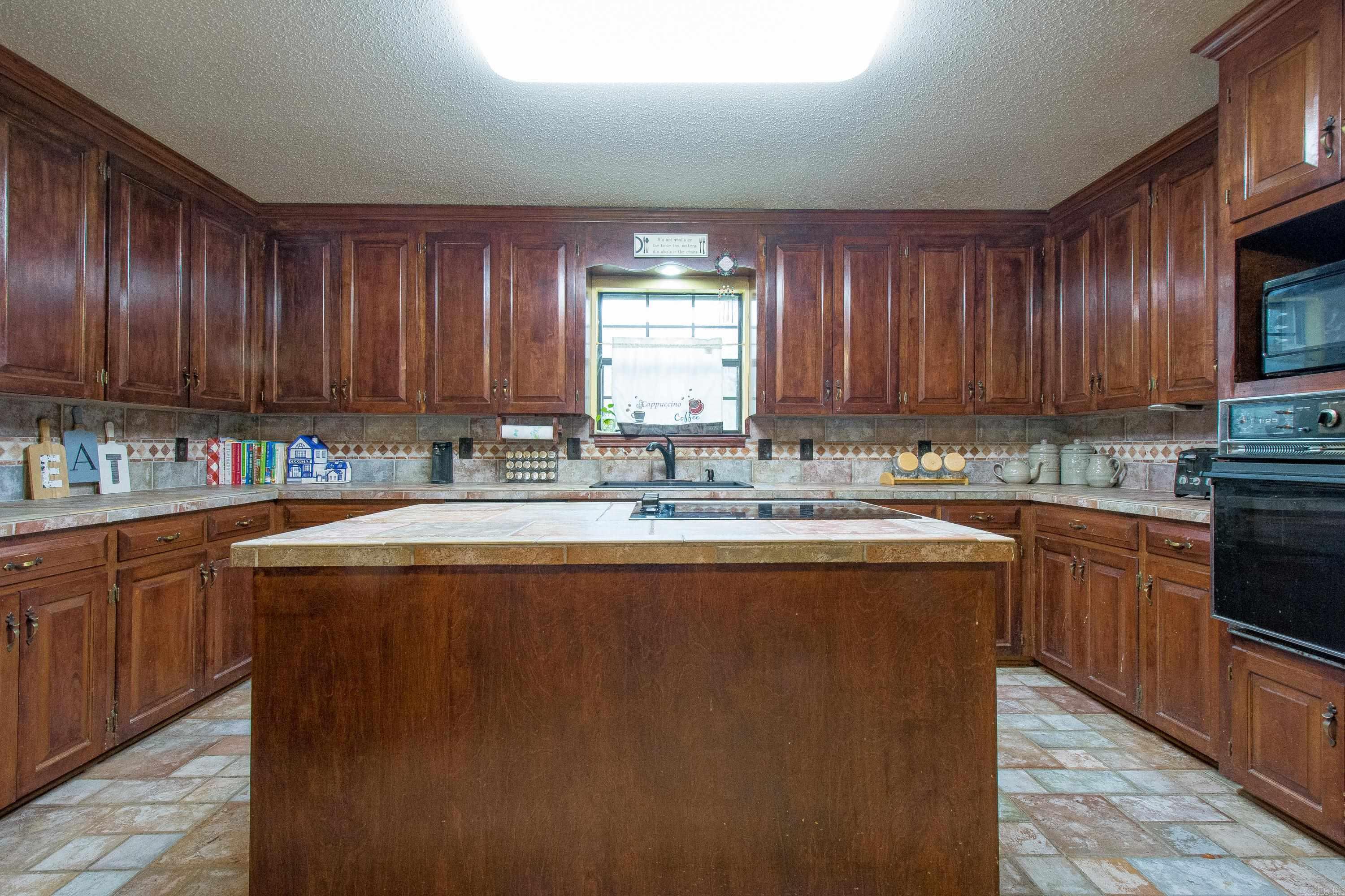 8 Parkview Drive