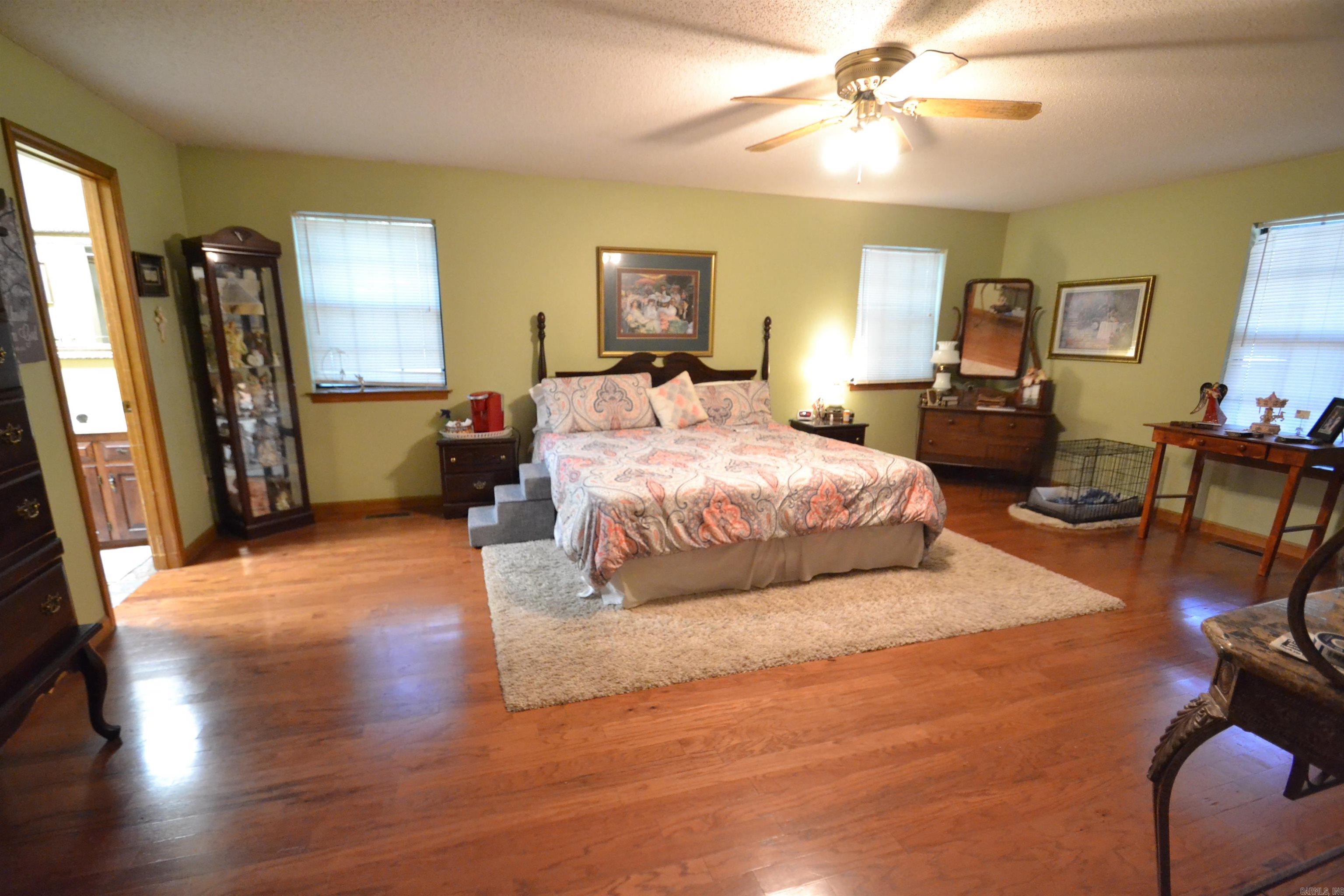 8 Parkview Drive