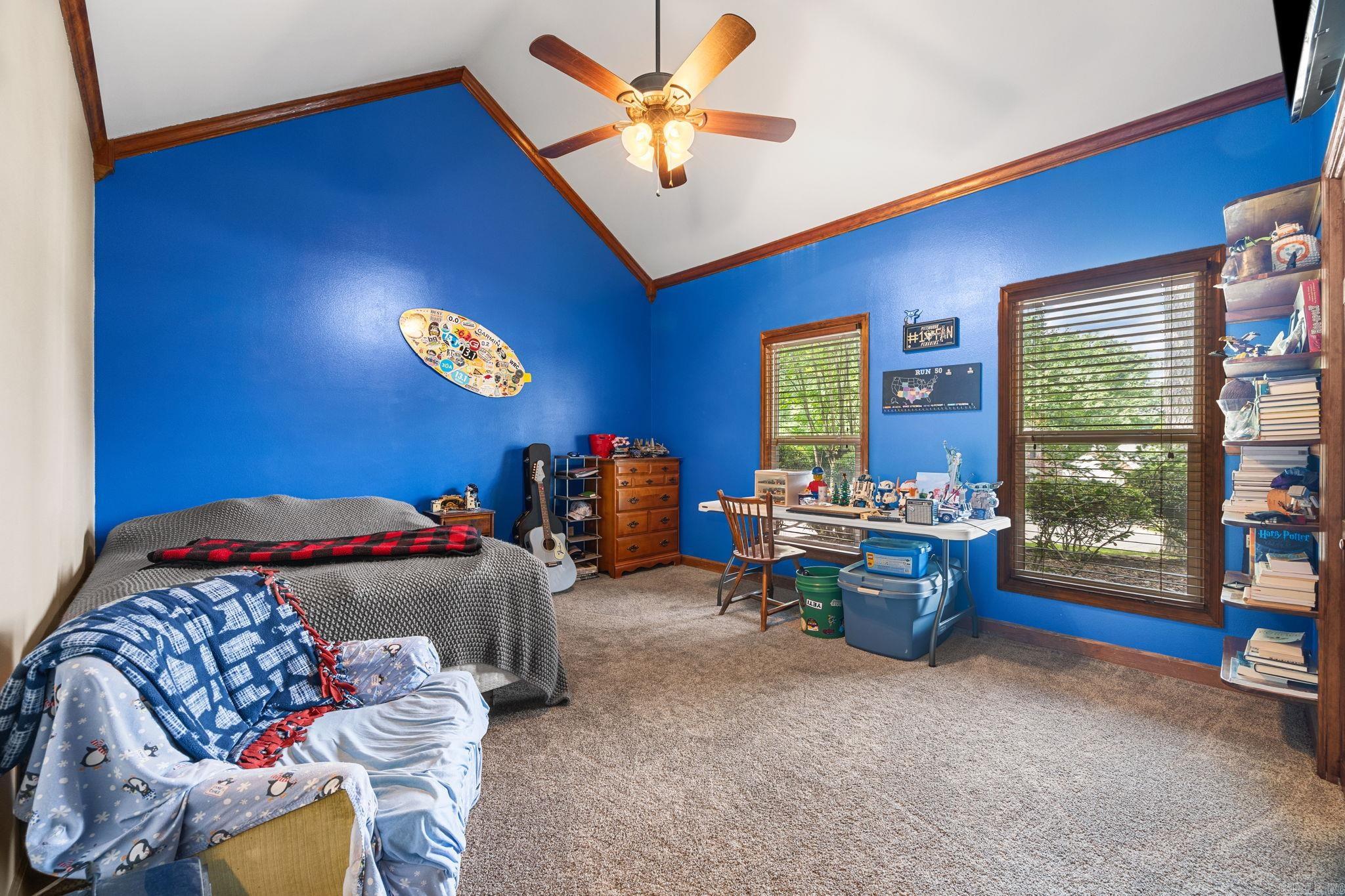 5 Breezewood Cove