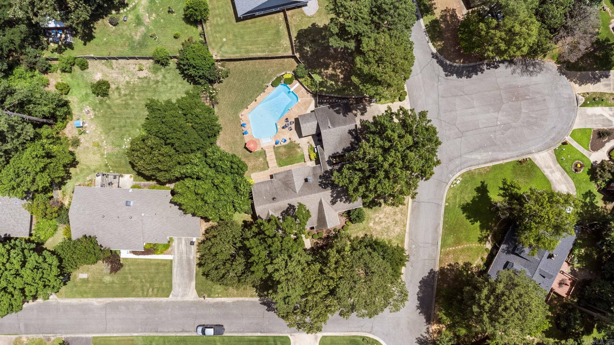 5 Breezewood Cove