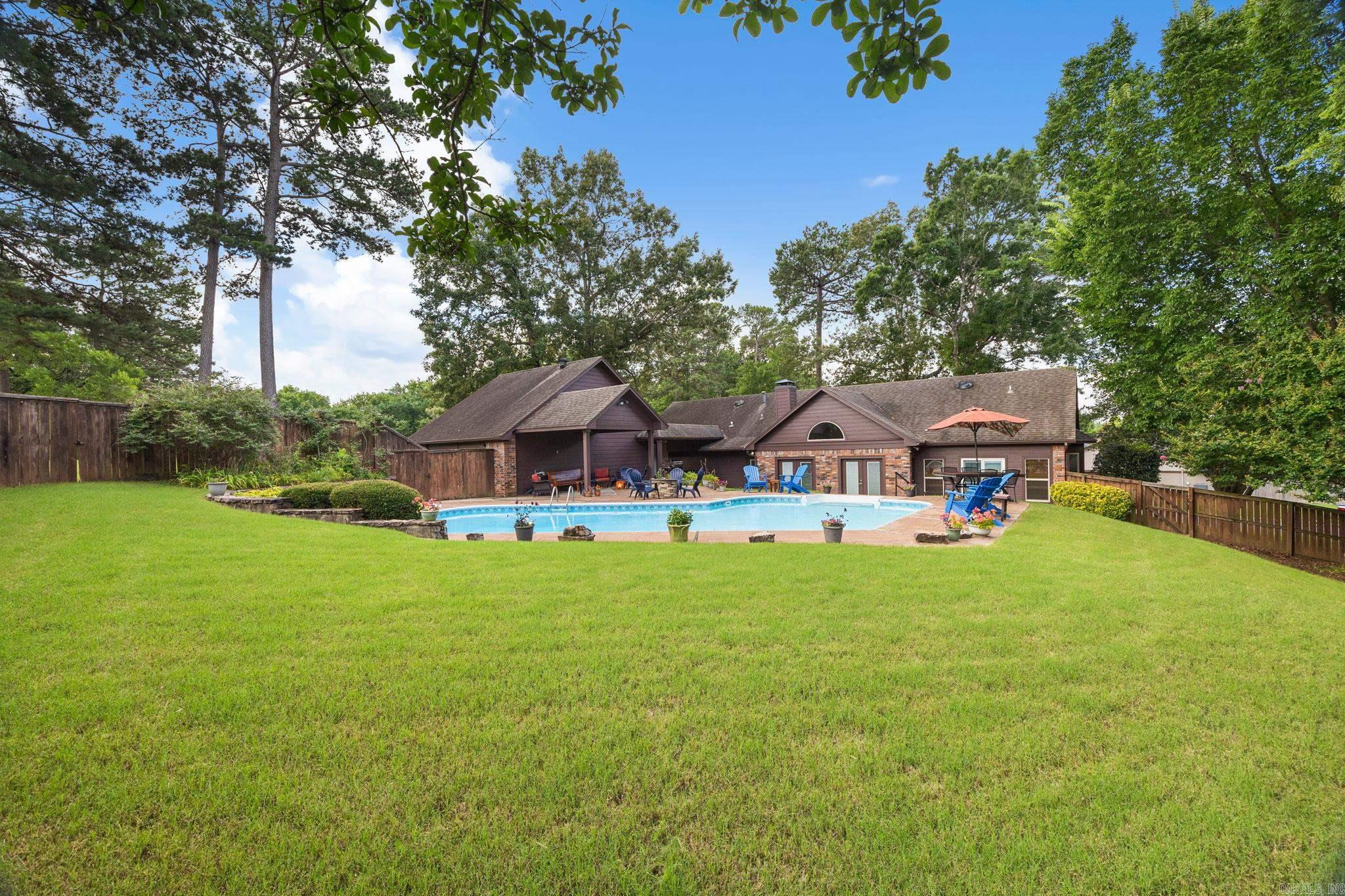 5 Breezewood Cove