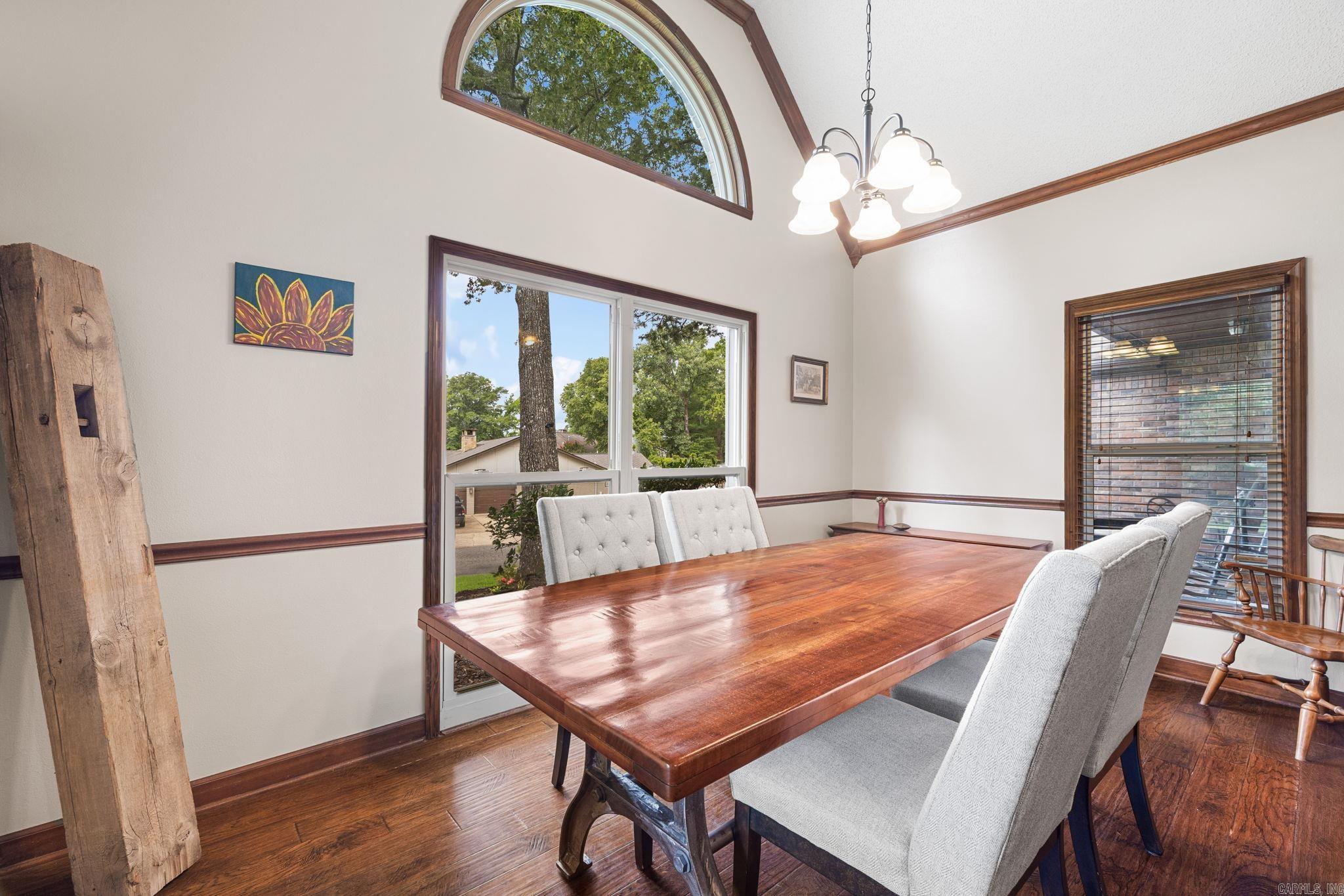 5 Breezewood Cove
